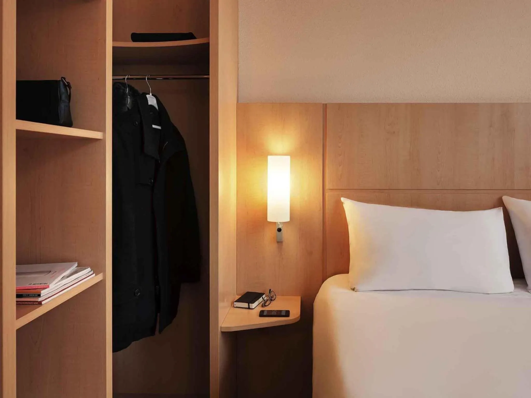 Bedroom, Bed in ibis Hotel Nürnberg Altstadt