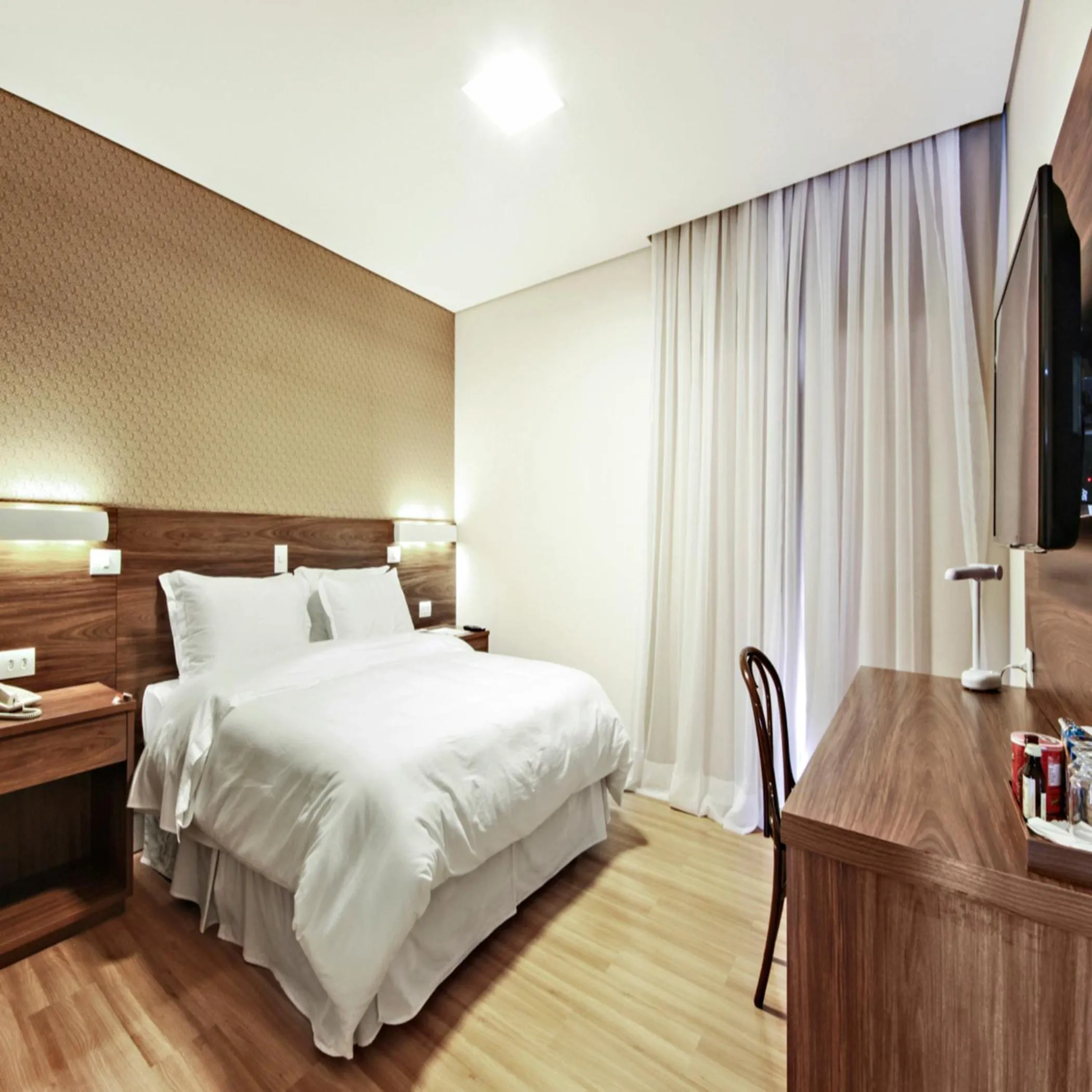 Photo of the whole room, Bed in Hotel Chateau