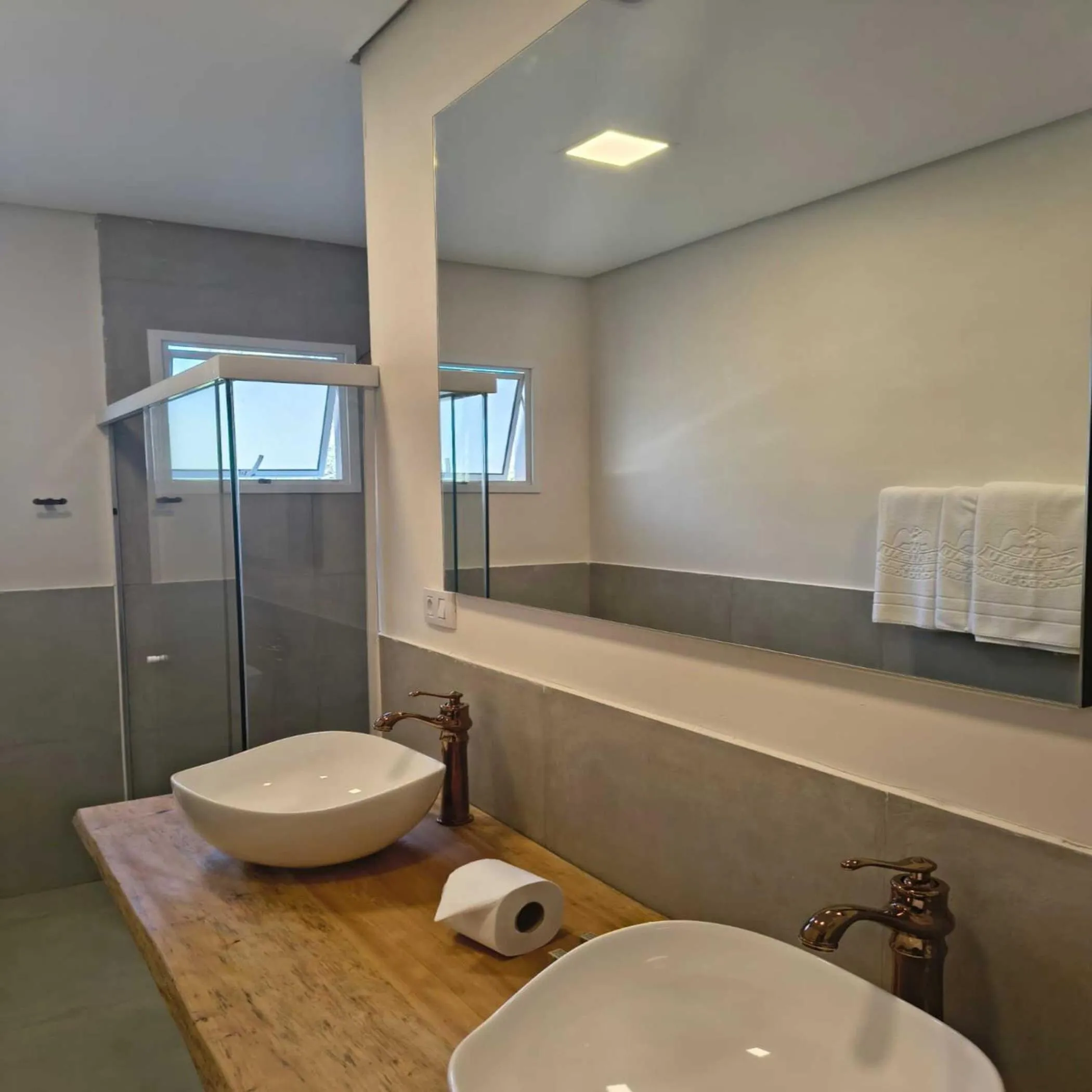 Bathroom in Hotel Chateau