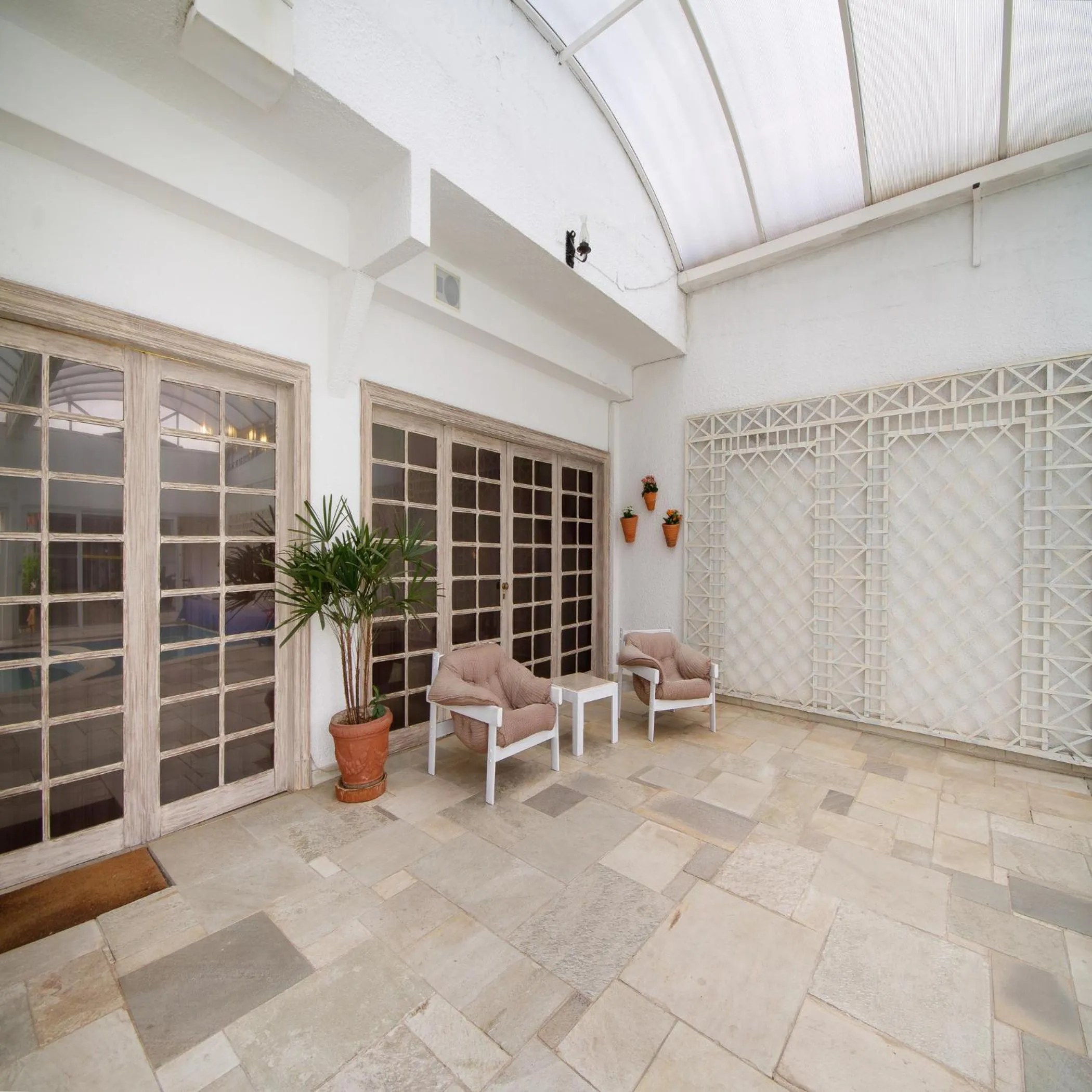 Seating area in Hotel Chateau