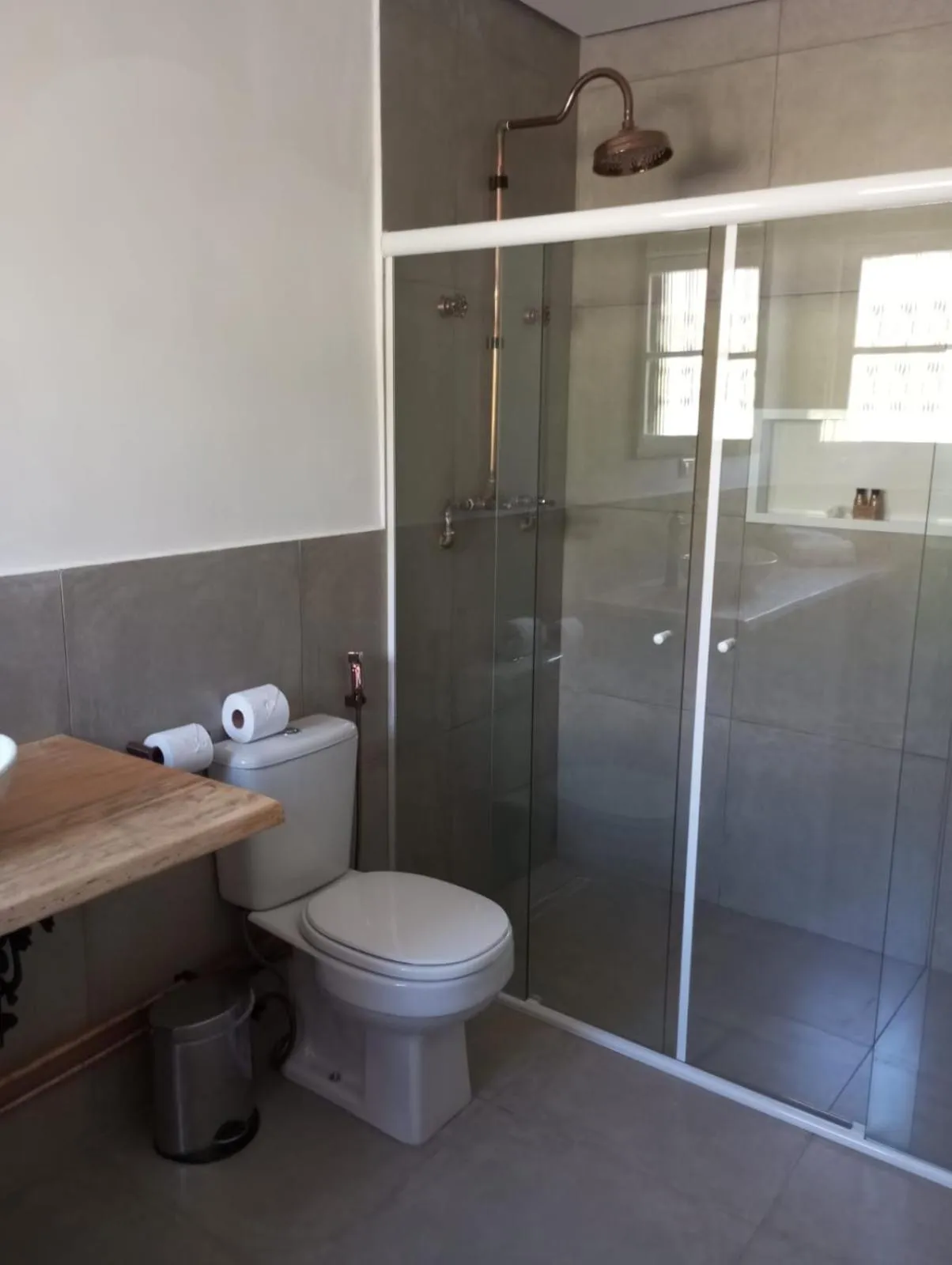 Shower in Hotel Chateau