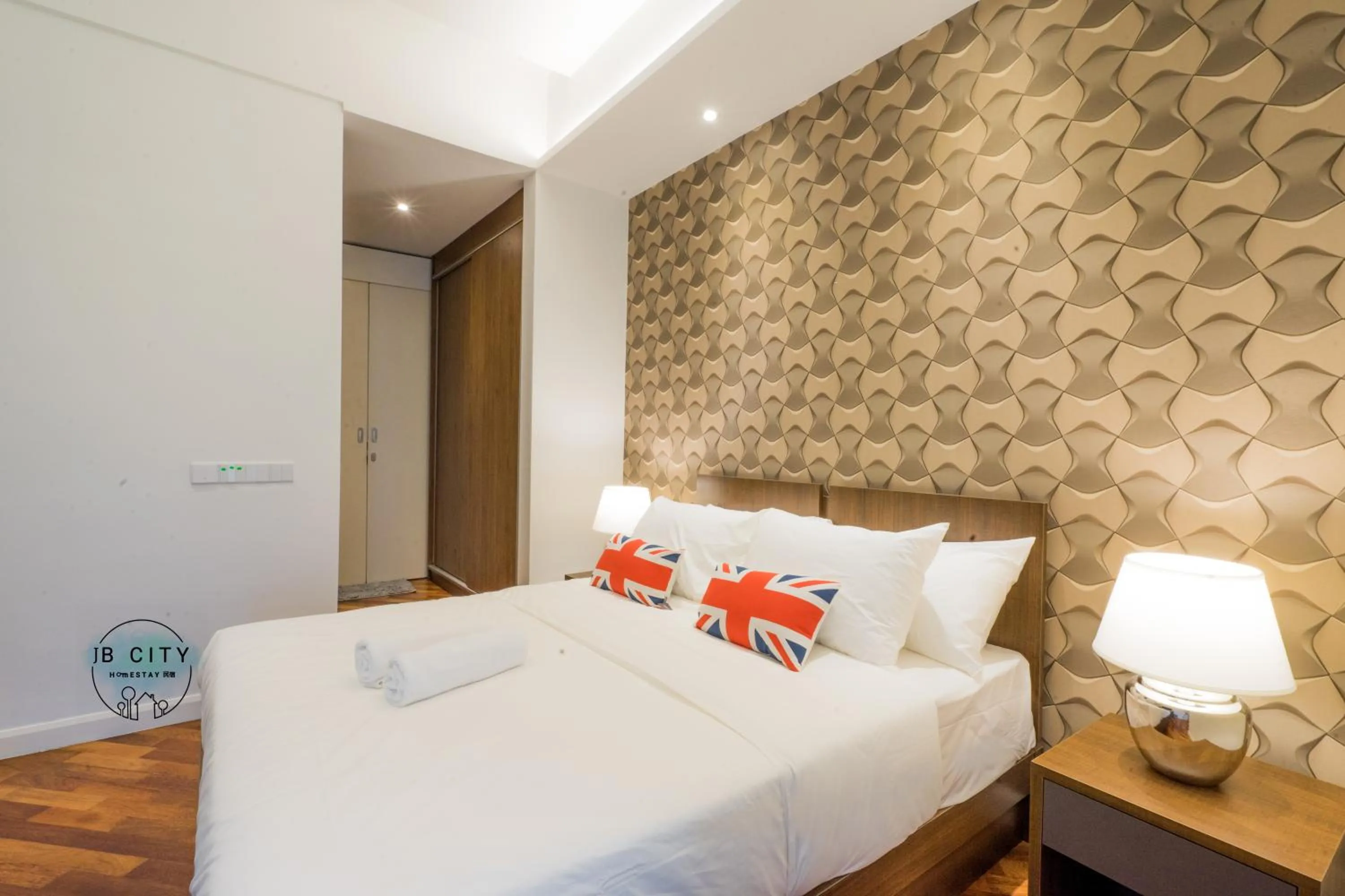 Bed in Grand Medini Suites by RR JBcity