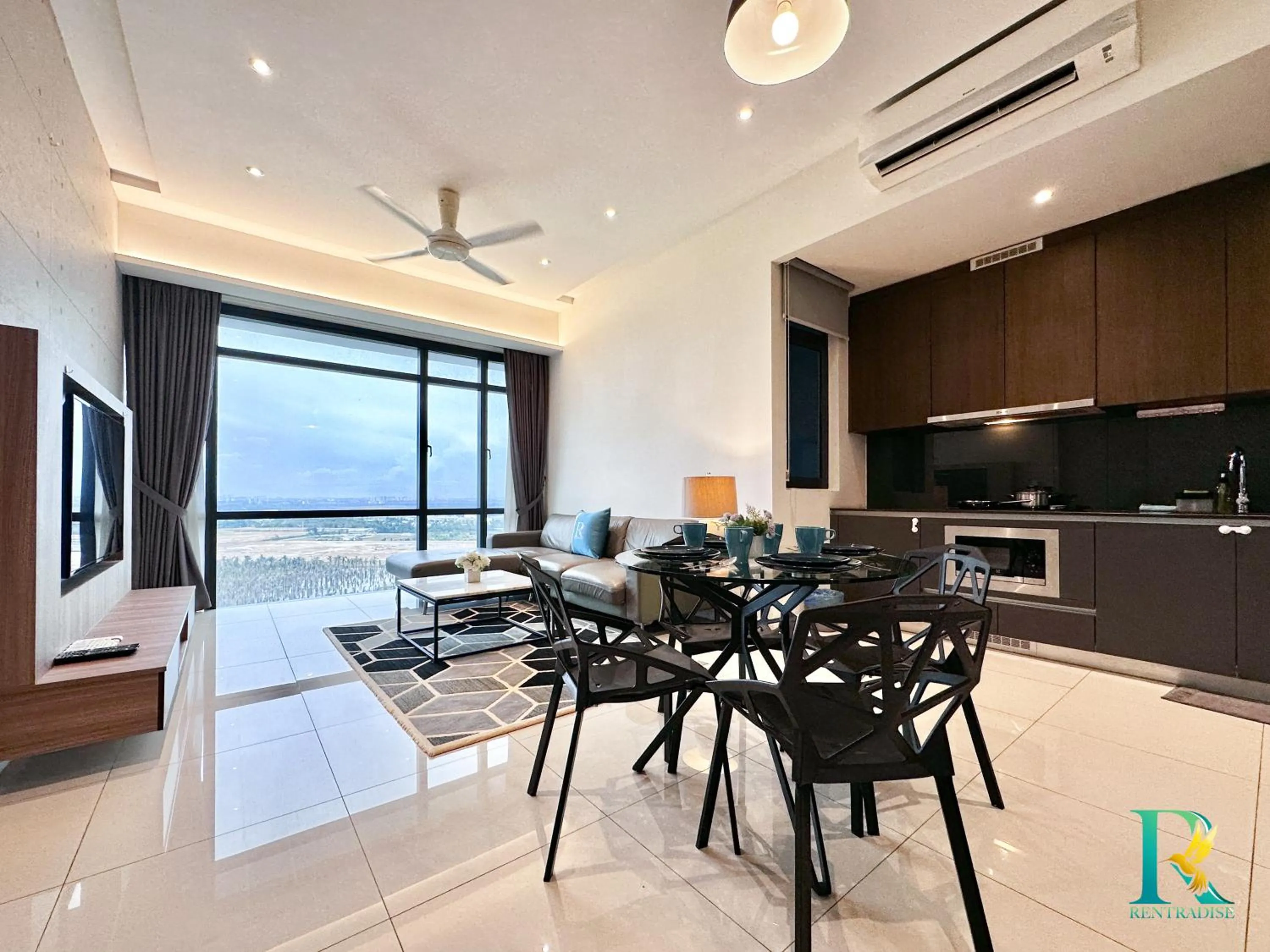 Kitchen or kitchenette in Grand Medini Suites by RR JBcity