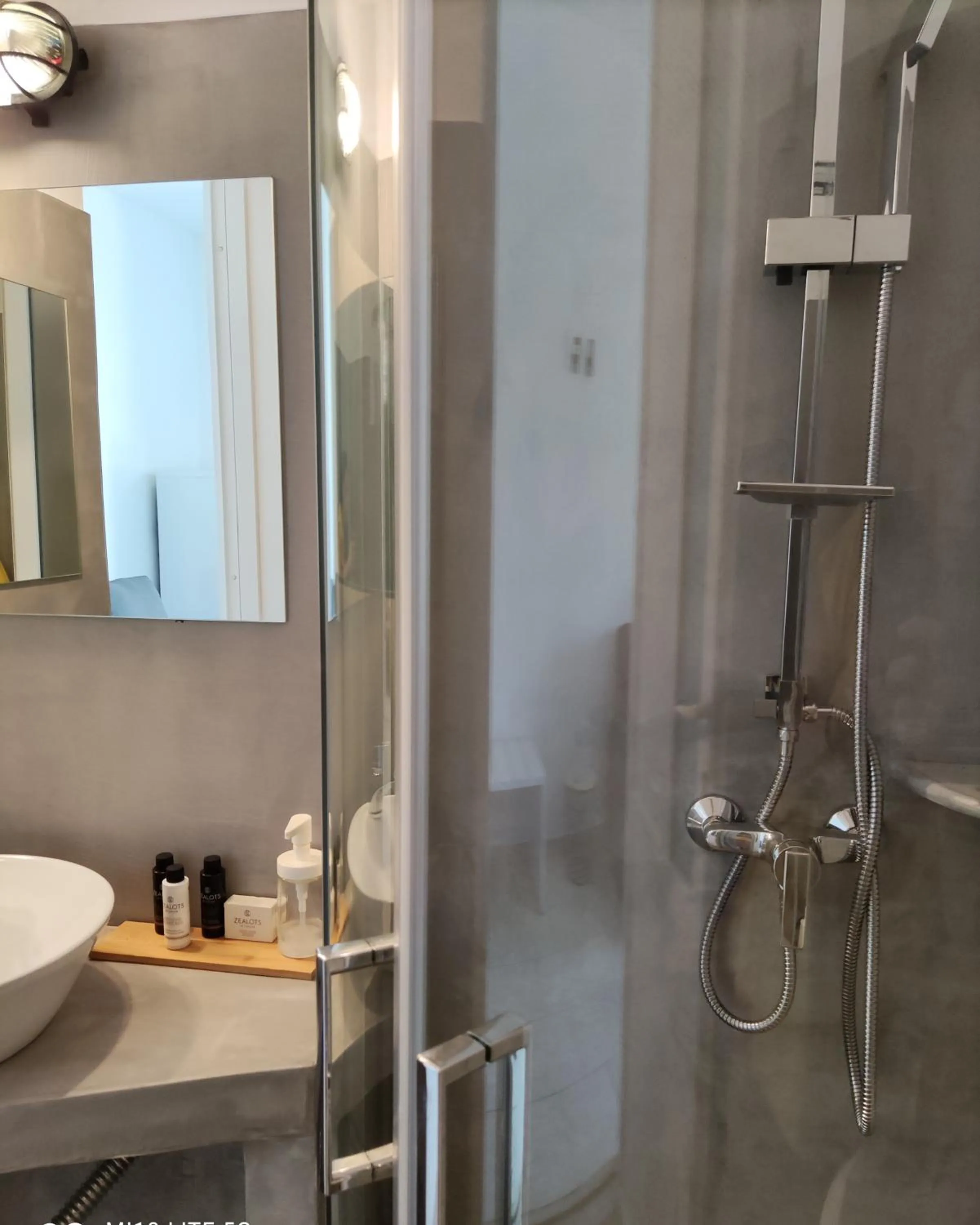 Bathroom in Galini Rooms & Apartments