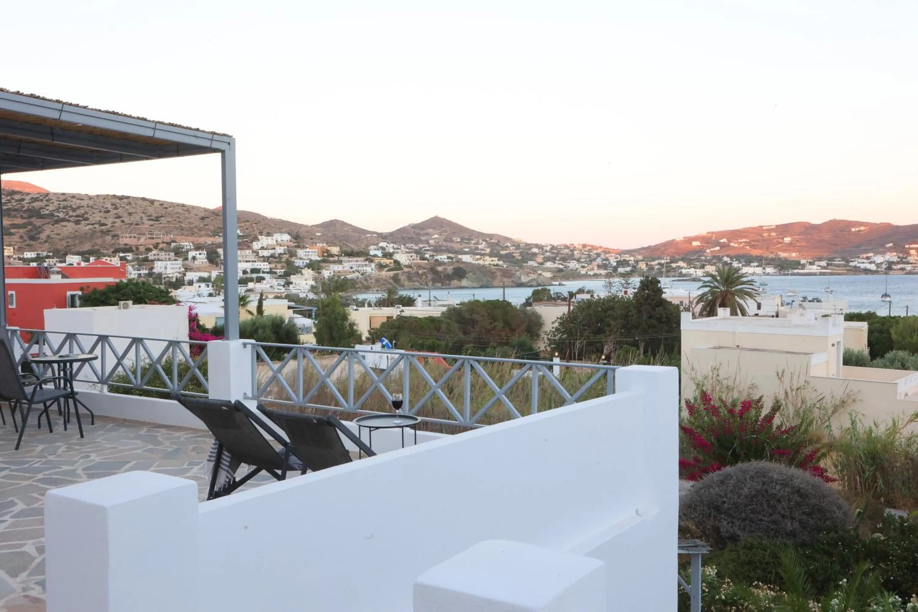 Property building in Galini Rooms & Apartments