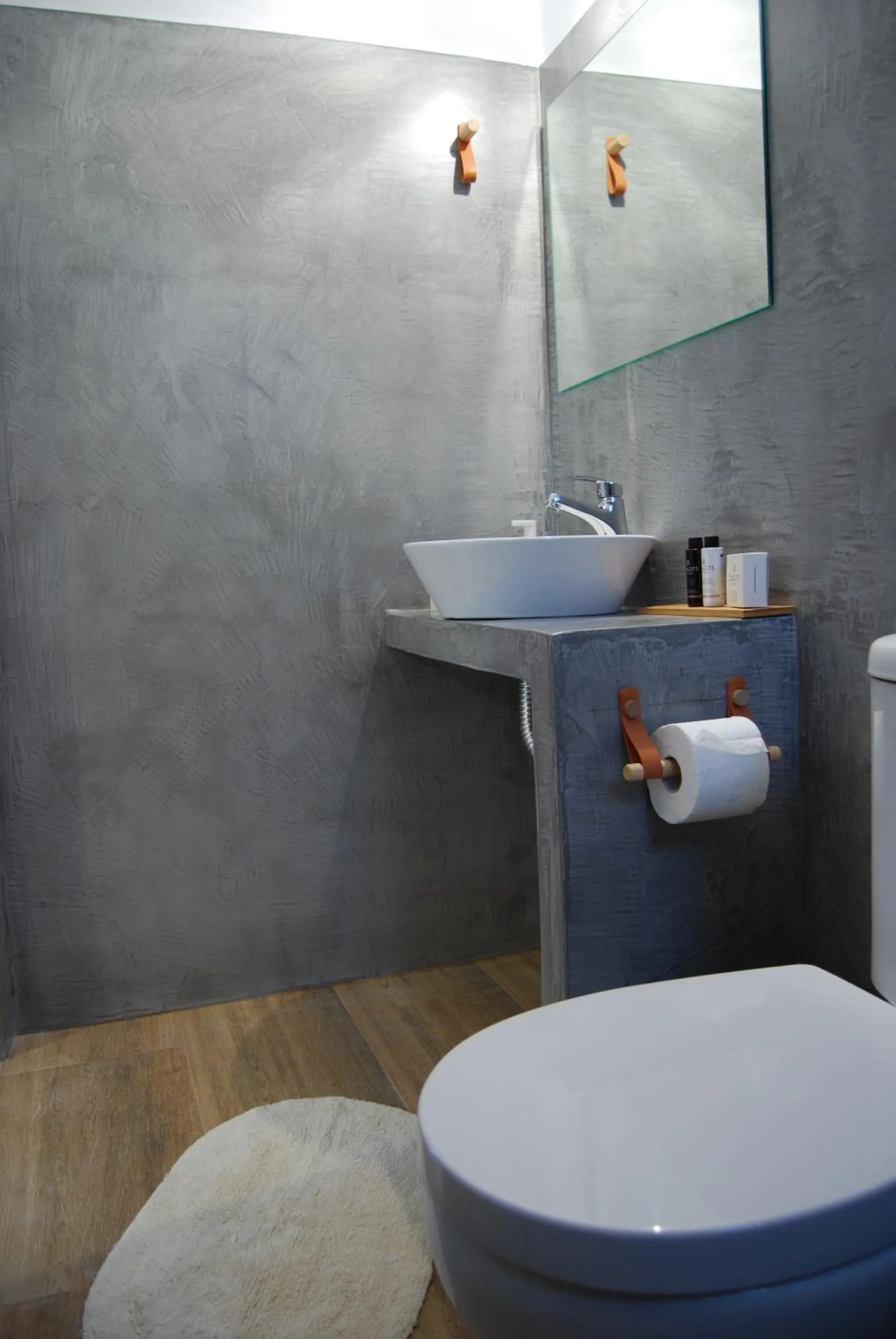 Bathroom in Galini Rooms & Apartments