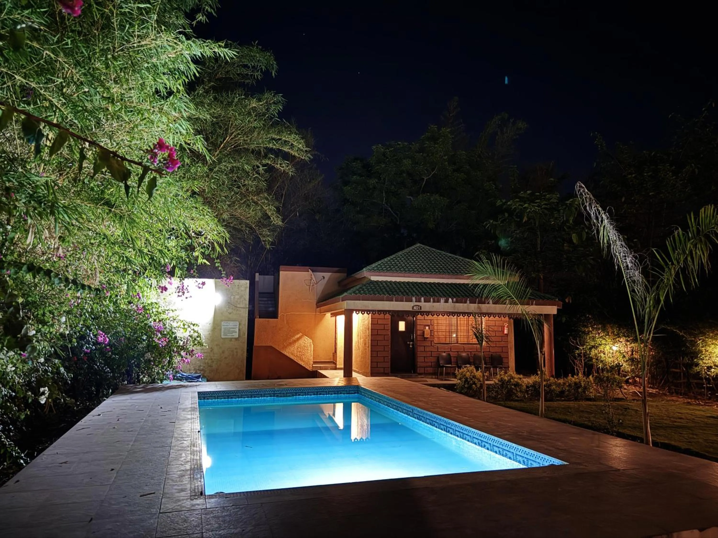 Night in Olive Resort - Sillari Pench