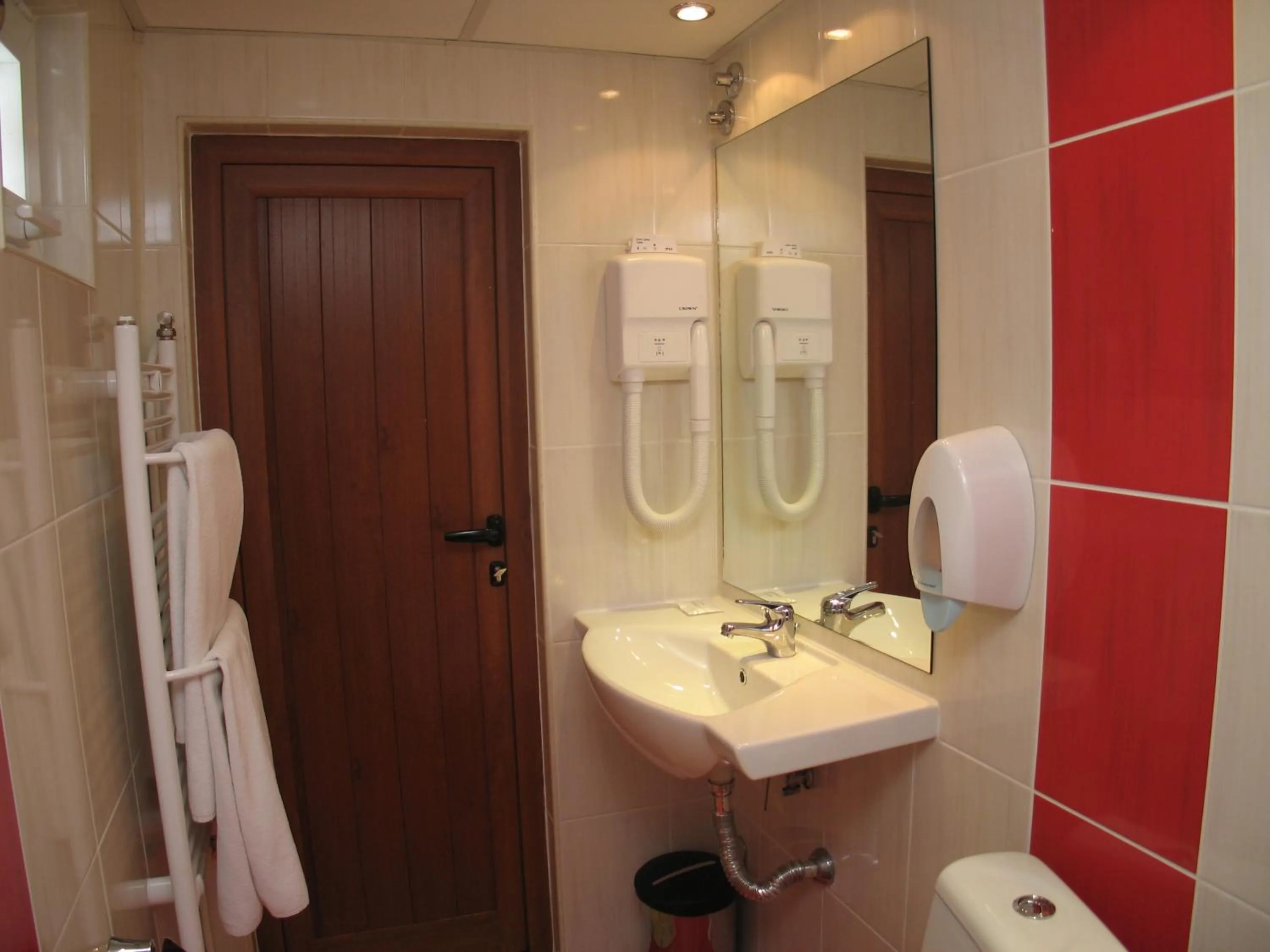 Bathroom in Family Hotel Yagoda88