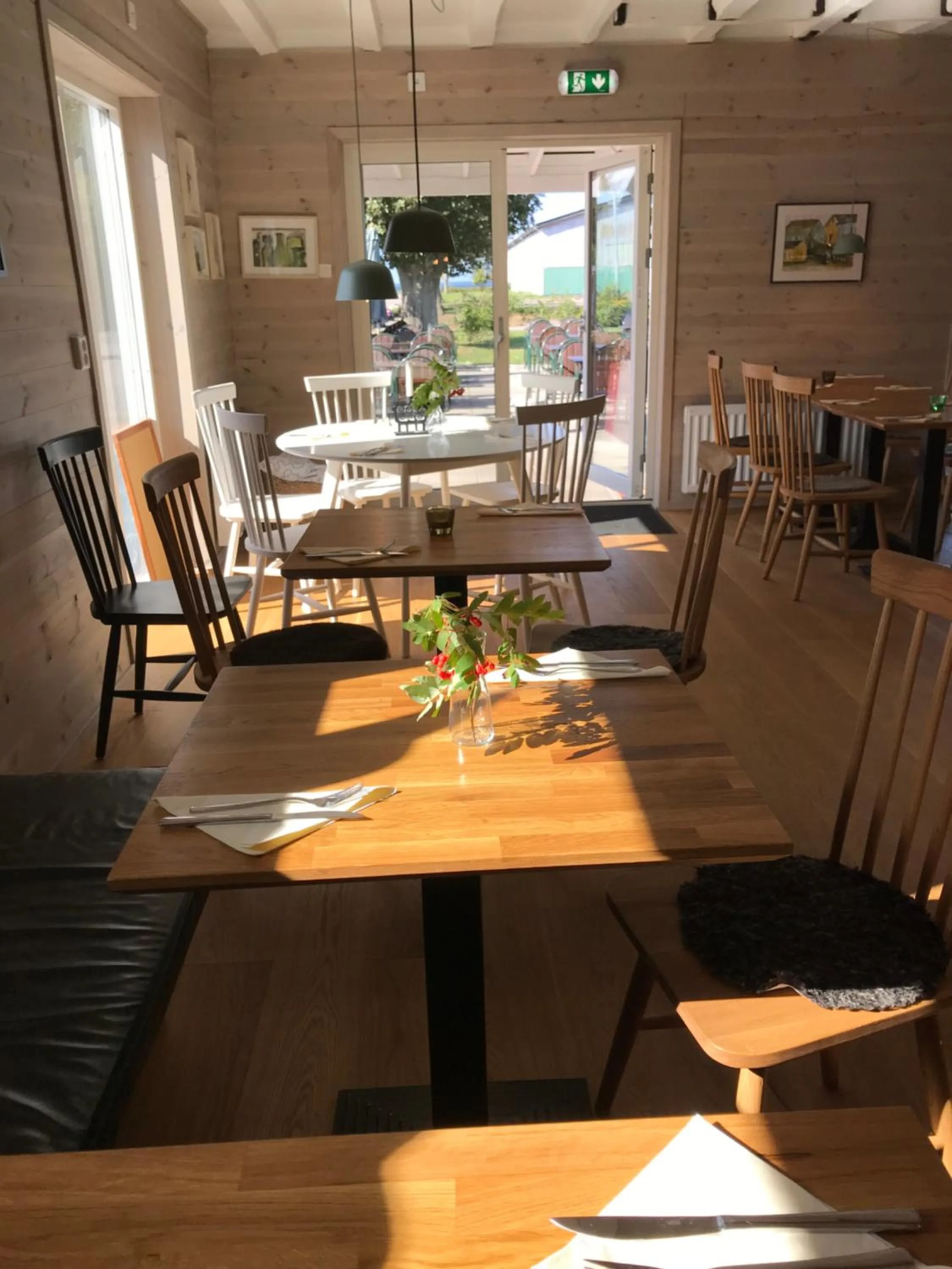 Restaurant/places to eat in Hotell Magasin 1