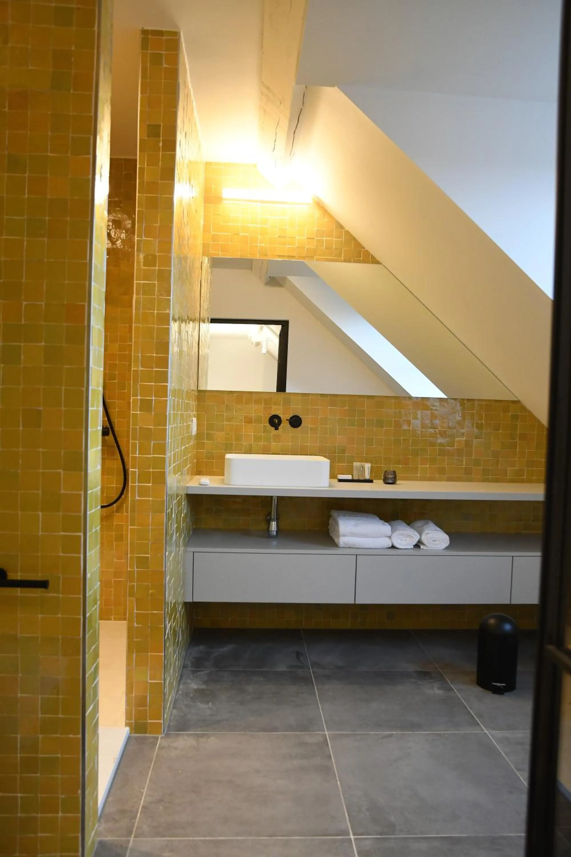 Bathroom in Ask Lily