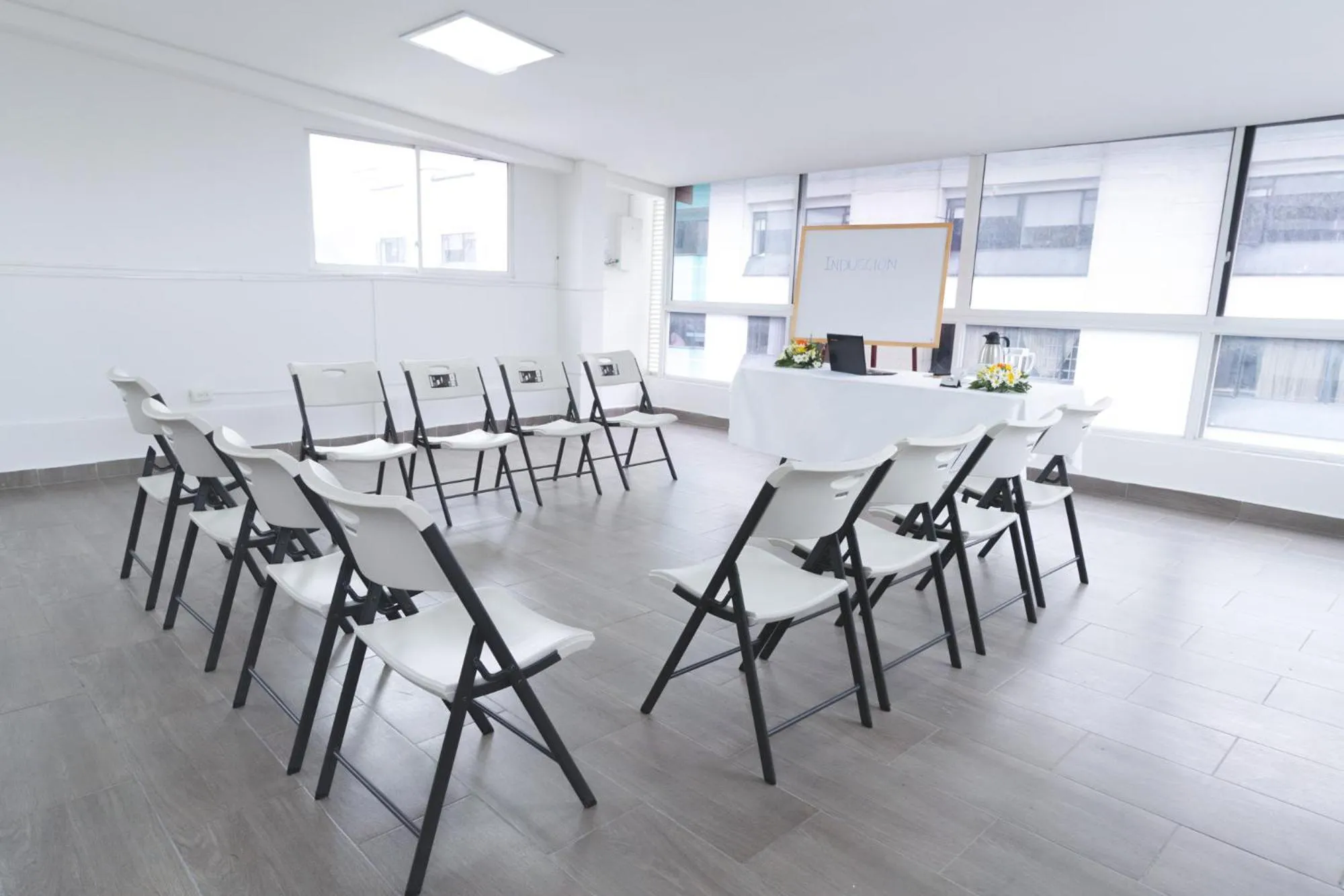 Property building in Hotel Rosales Gold