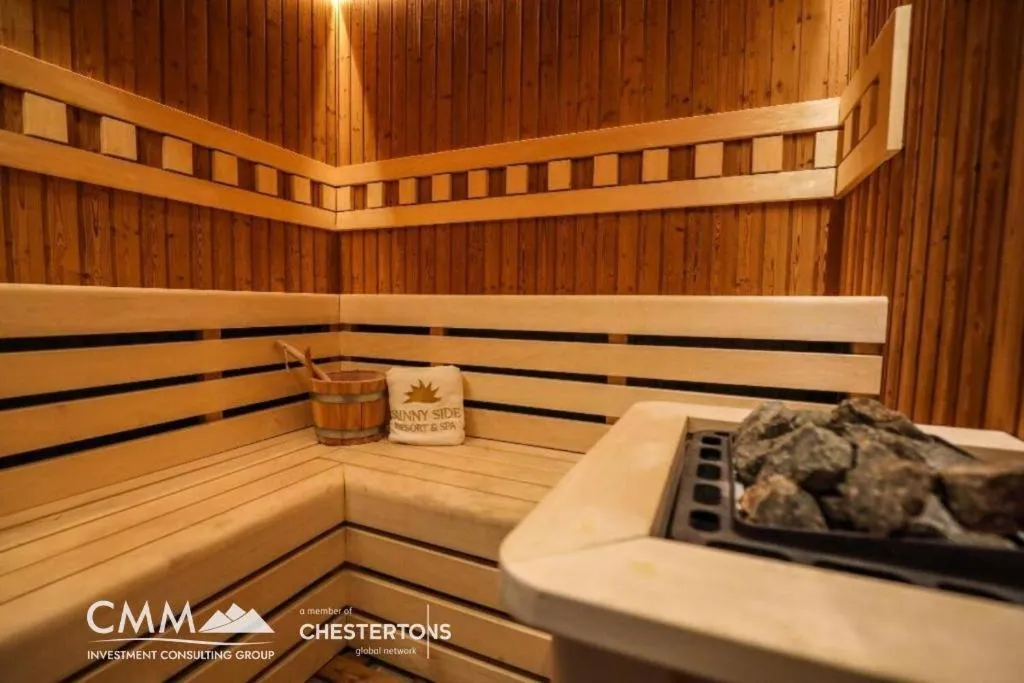 Sunny Side Wellness Resort & Spa