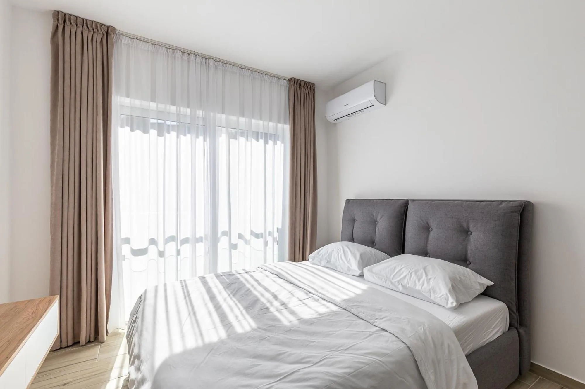 Bed in Sunny Side Wellness Resort & Spa