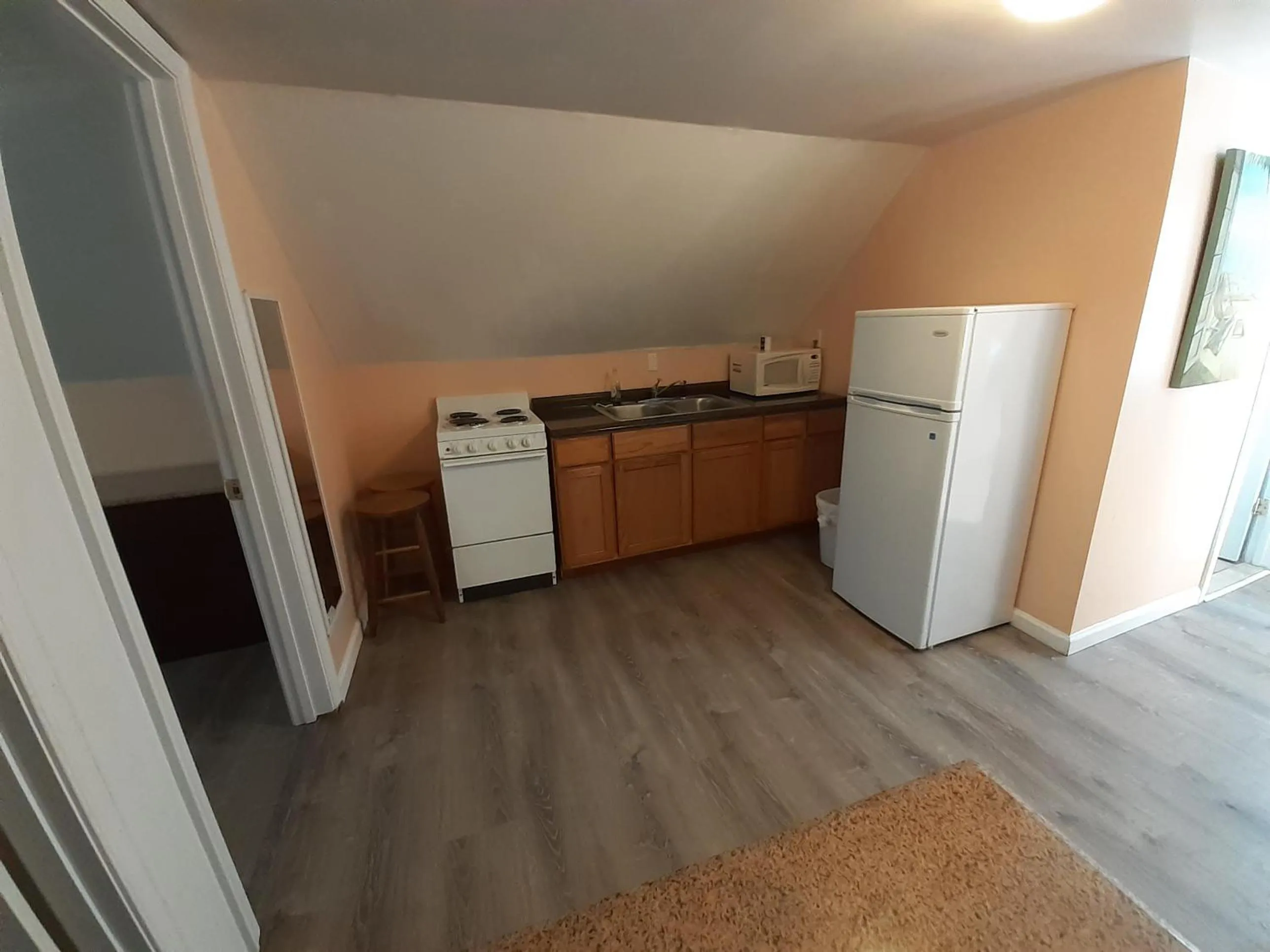 Atlantic Breeze Motel & Apartments