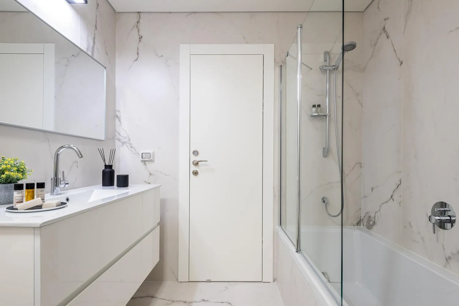 Shower in master Shenkin