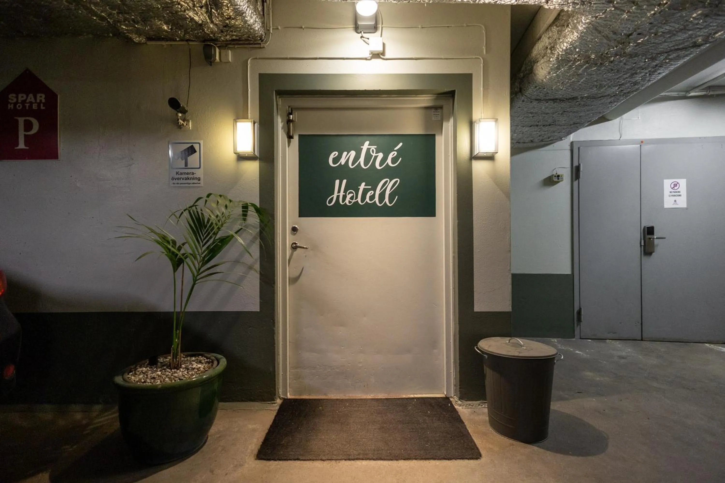 Parking in Spar Hotel Gårda