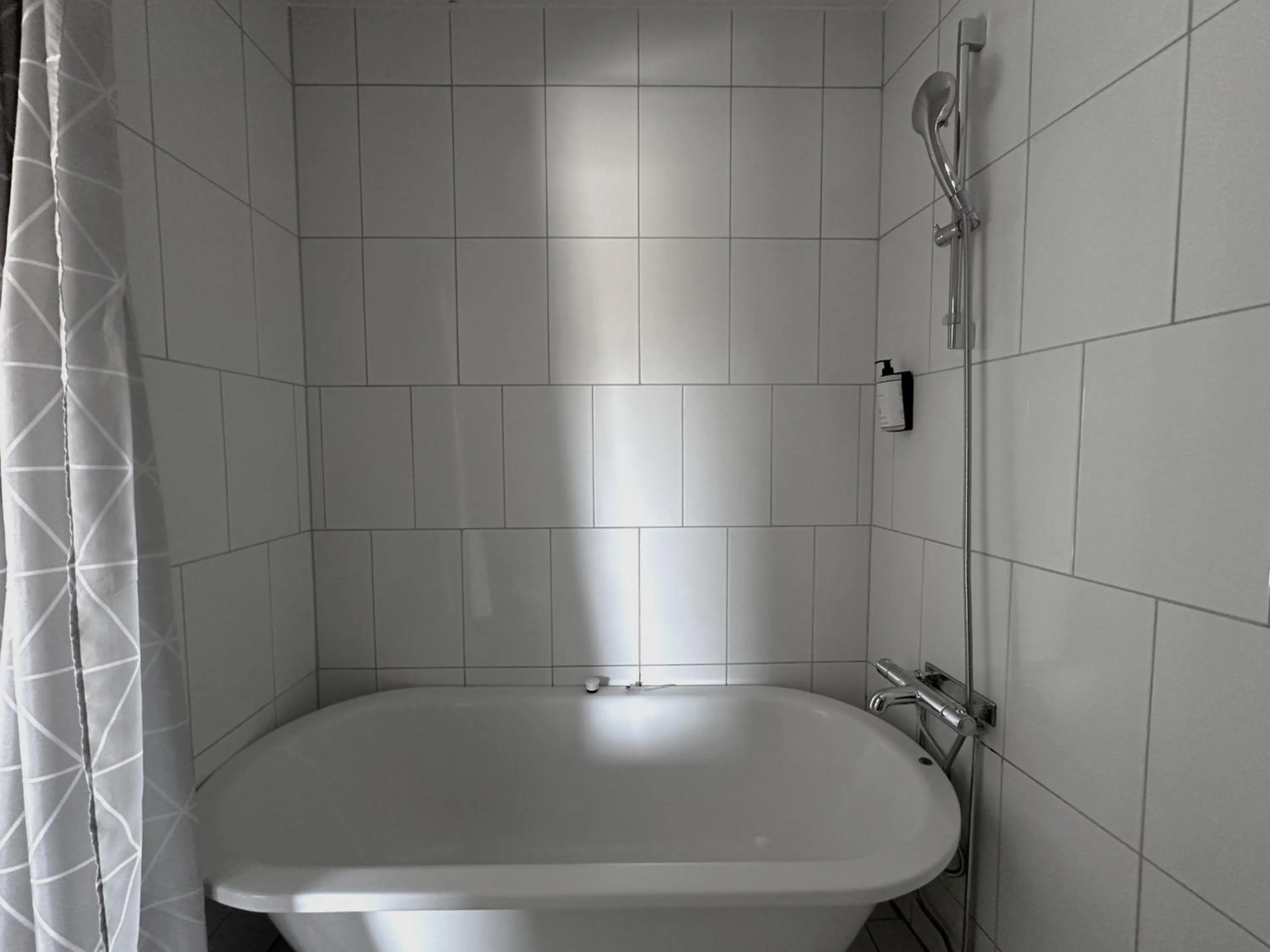 Bath in Spar Hotel Gårda