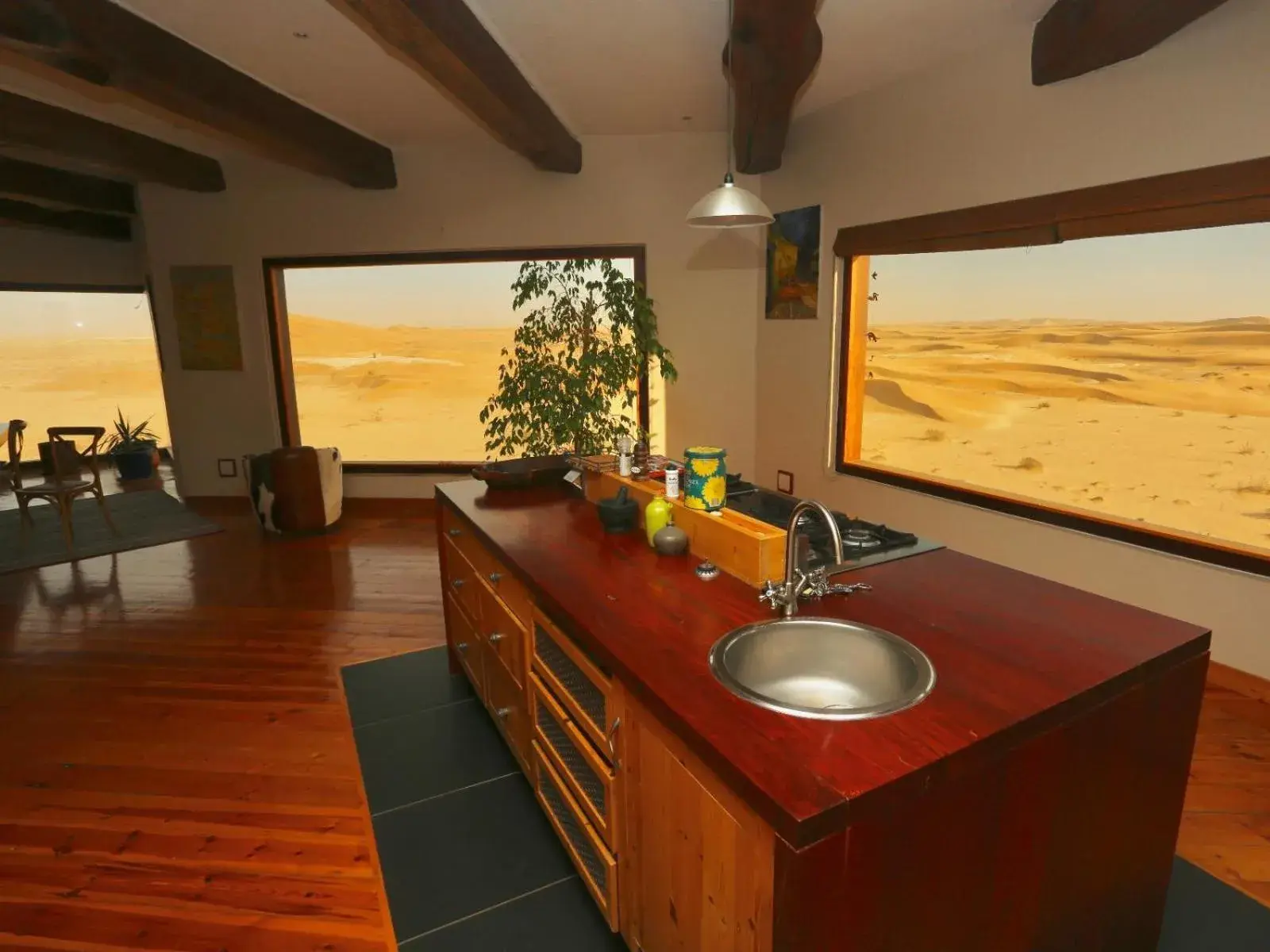 Luxury Villa in Desert Breeze Lodge Luxury Villa in Desert Breeze Lodge