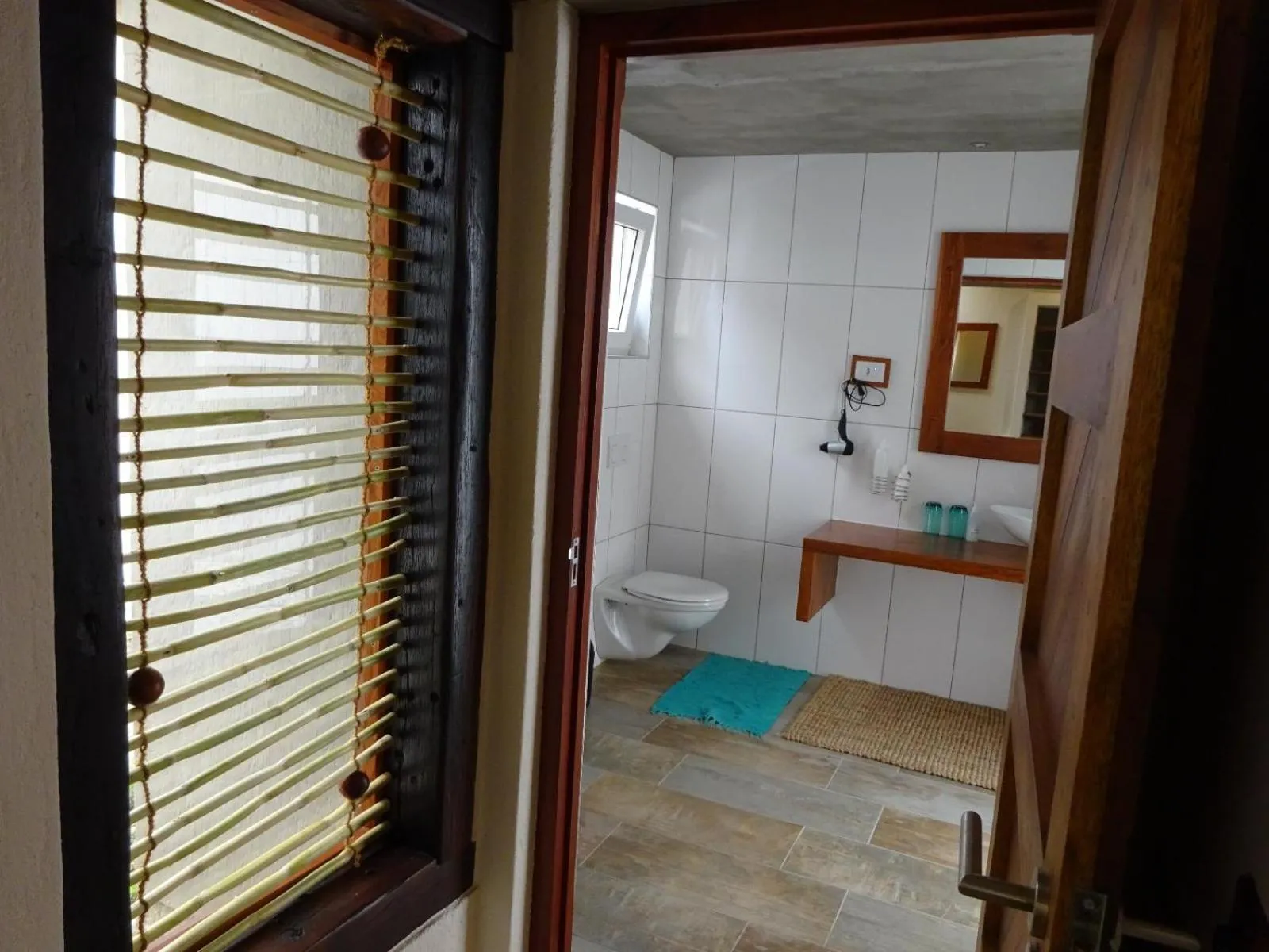 Bathroom in Desert Breeze Lodge