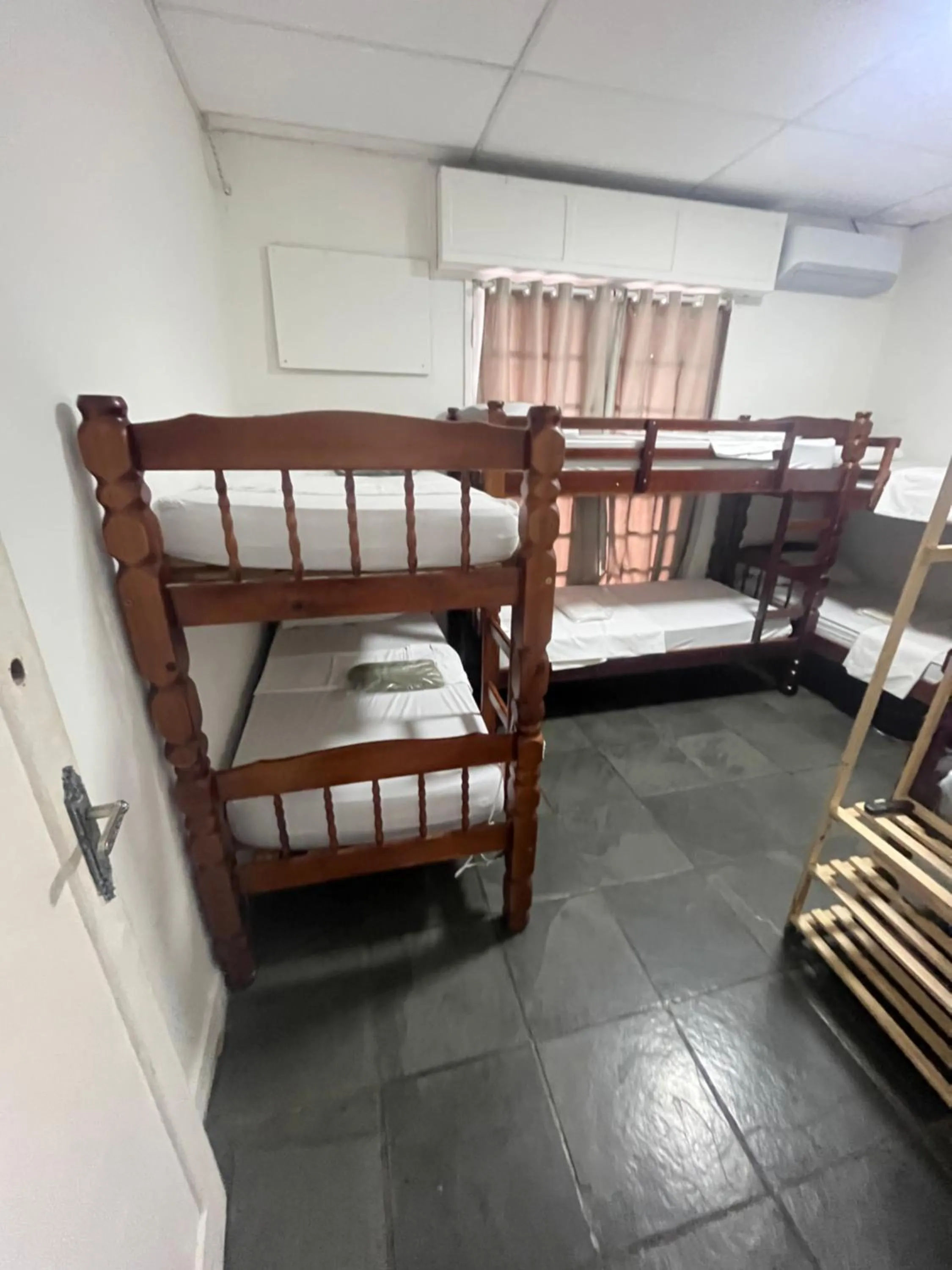 Photo of the whole room in COACHHOSTEL7