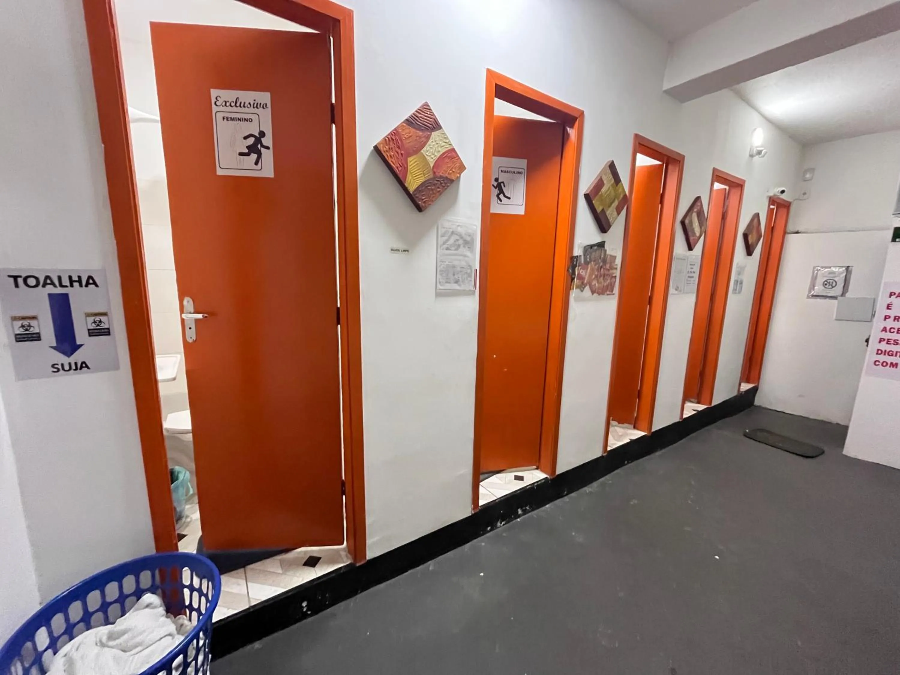 Bathroom in COACHHOSTEL7