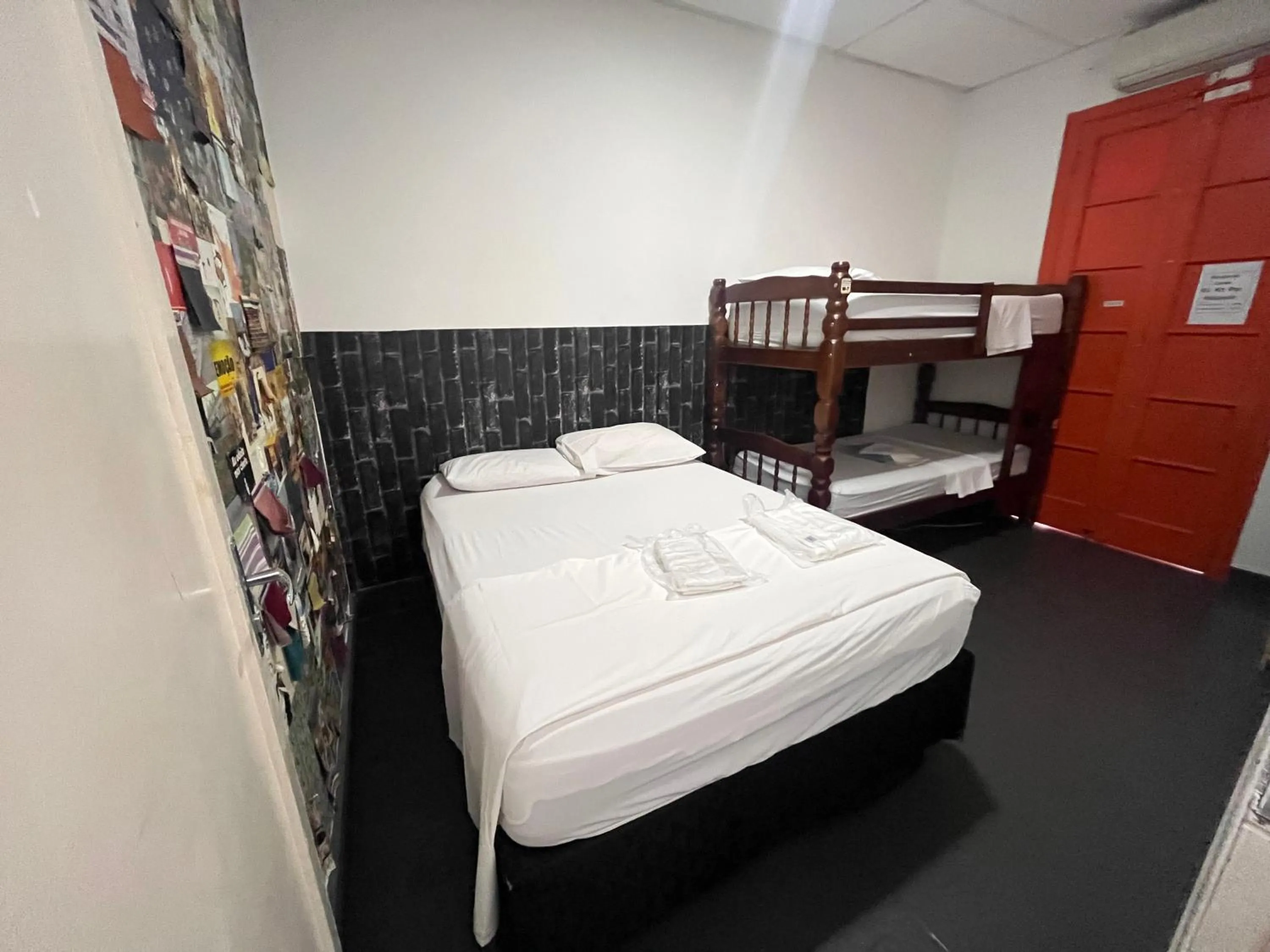 Bed in COACHHOSTEL7