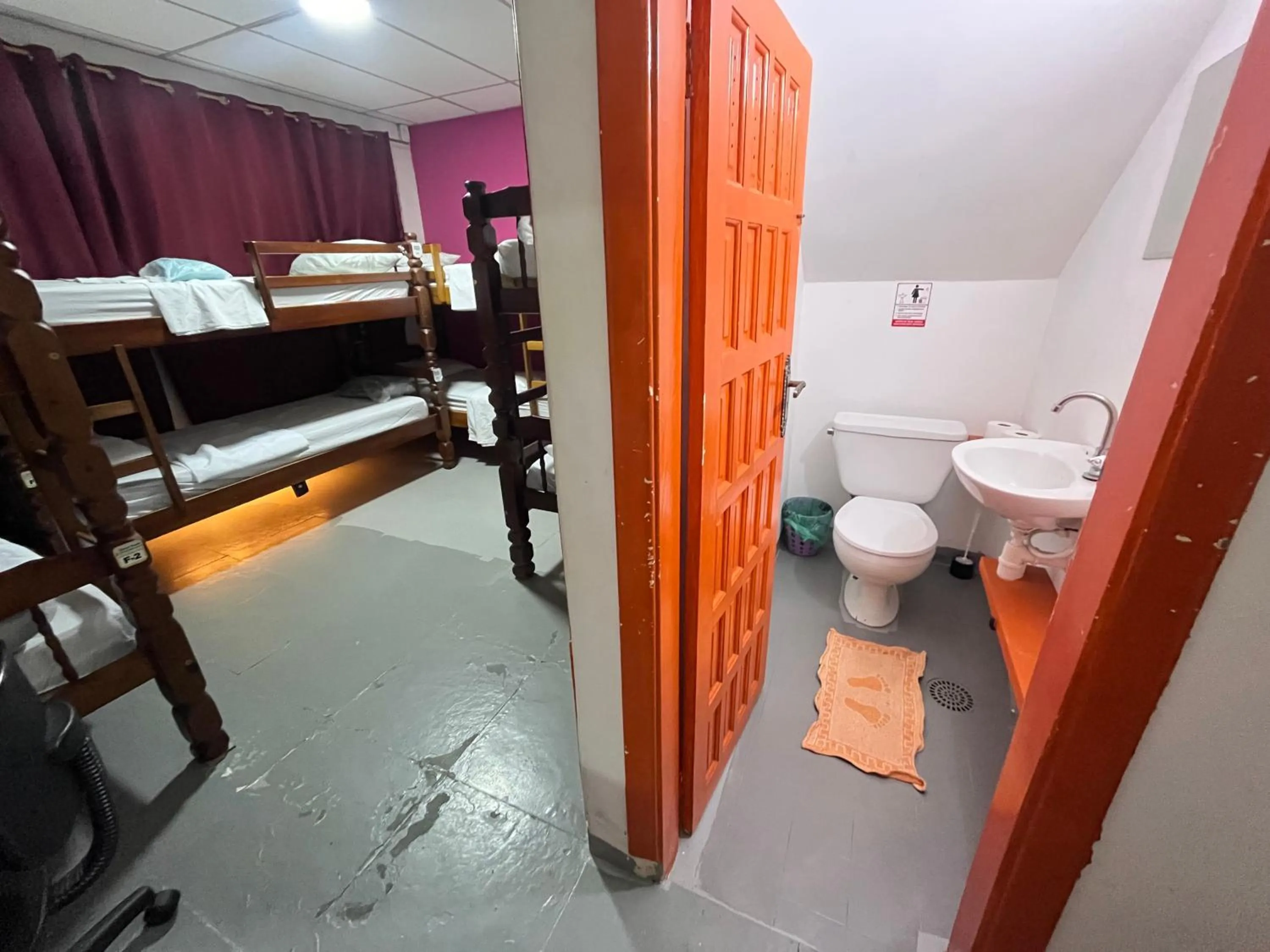 Toilet in COACHHOSTEL7