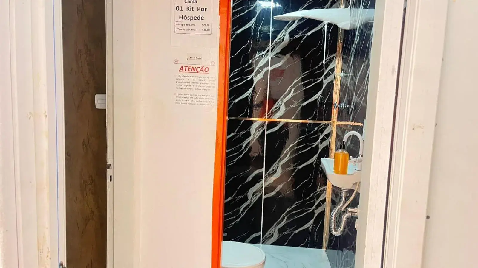 Triple Room with Private Bathroom - single occupancy in COACHHOSTEL7 Triple Room with Private Bathroom - single occupancy in COACHHOSTEL7