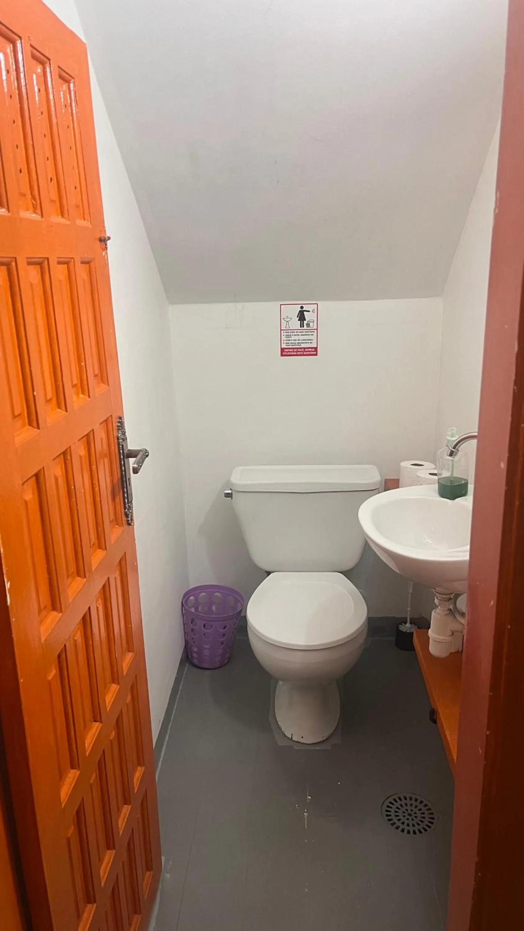 Toilet in COACHHOSTEL7