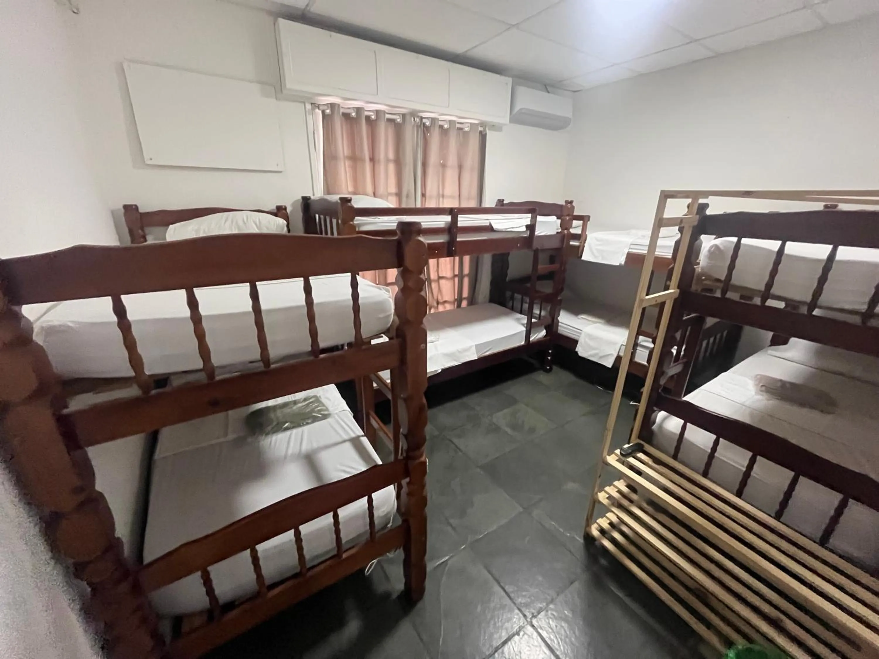 Photo of the whole room in COACHHOSTEL7