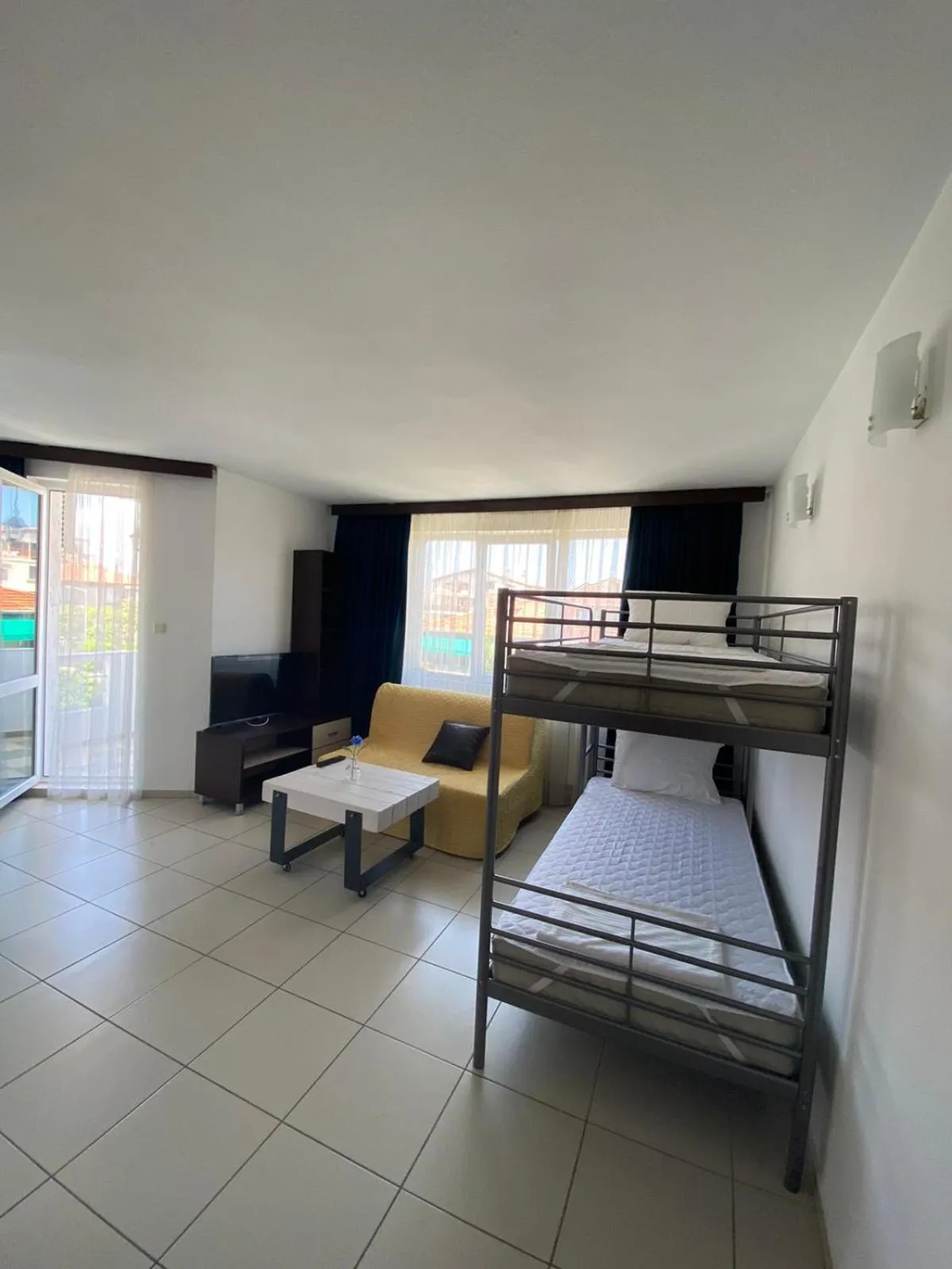 Lilia 2 Family Hotel