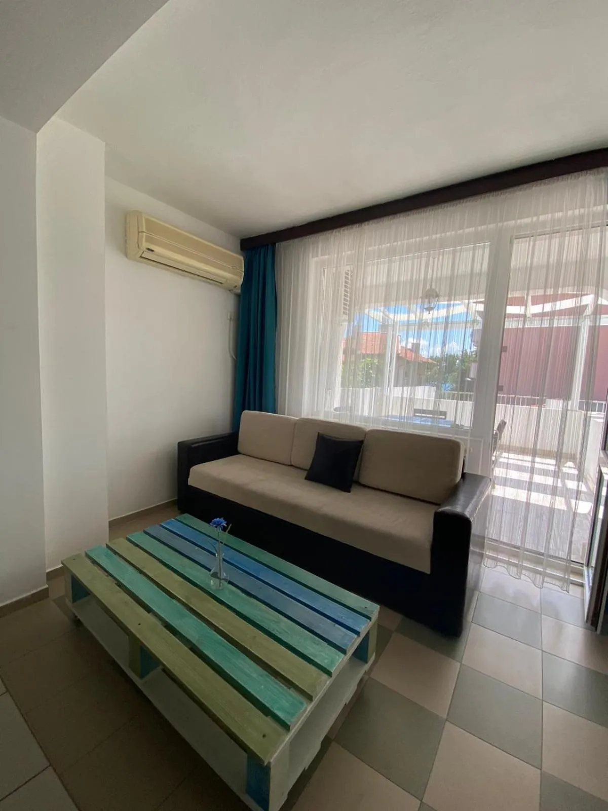 Lilia 2 Family Hotel