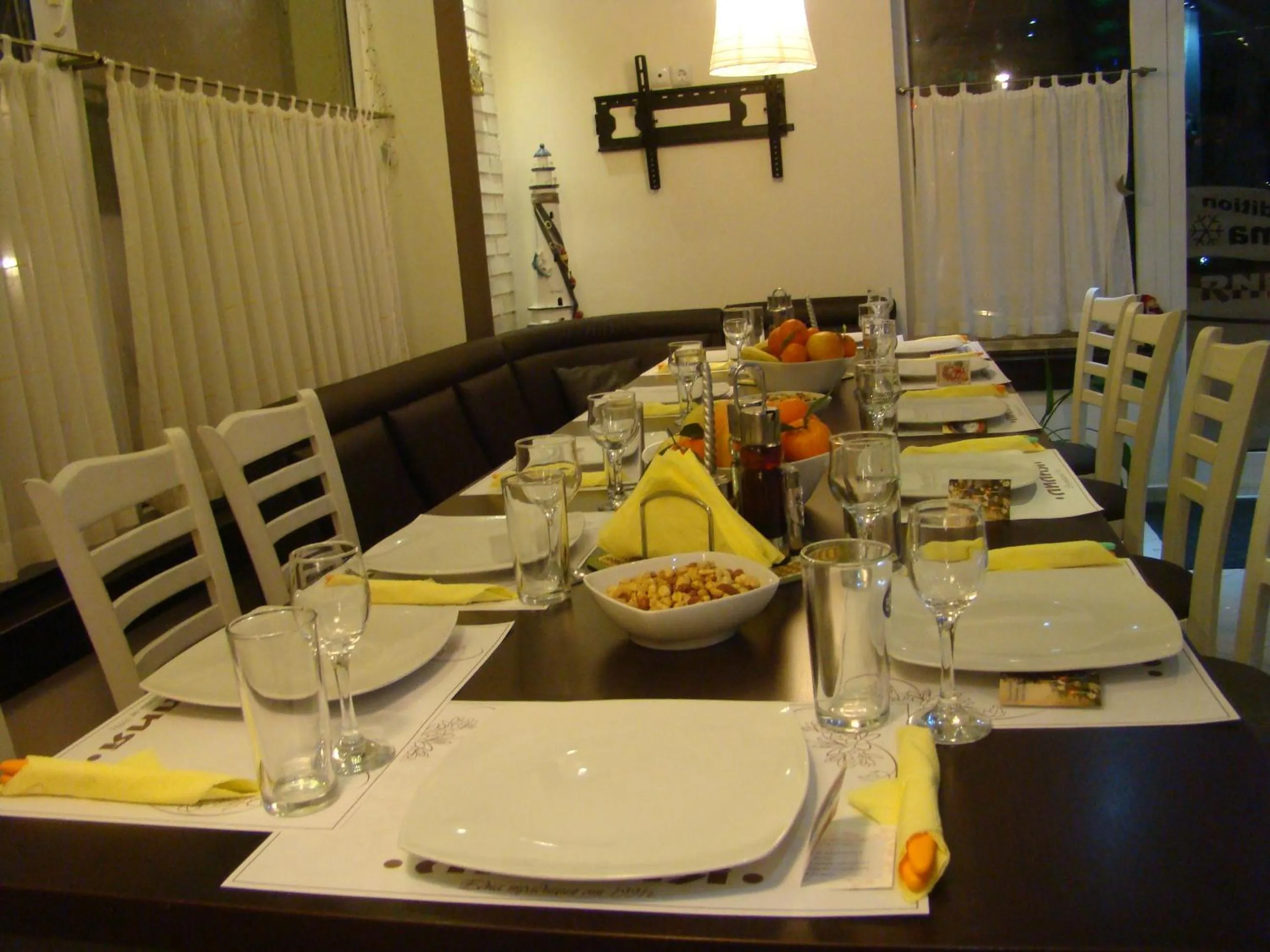 Restaurant/places to eat in Lilia 2 Family Hotel