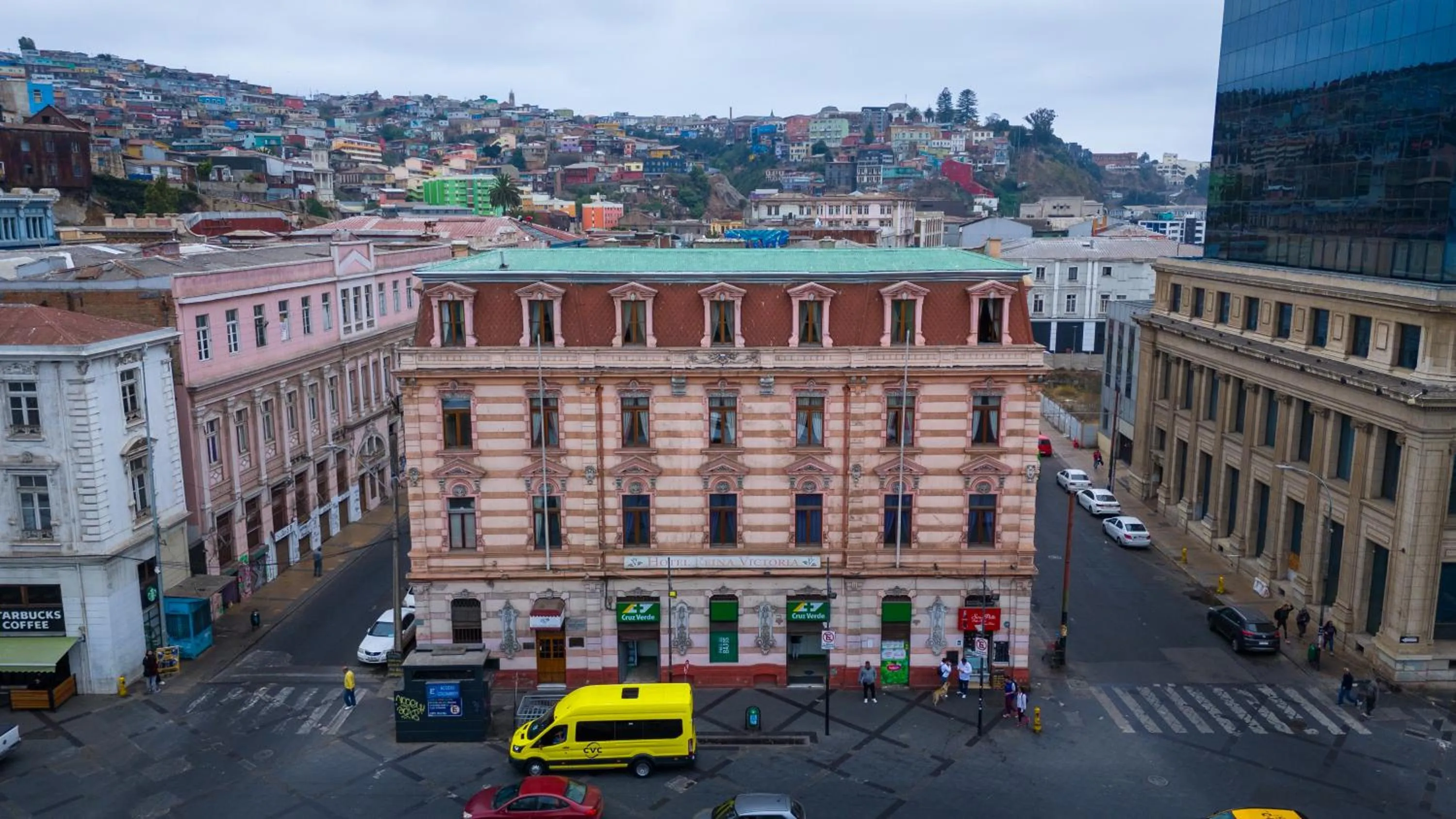 Property building in Hotel Reina Victoria Valparaíso