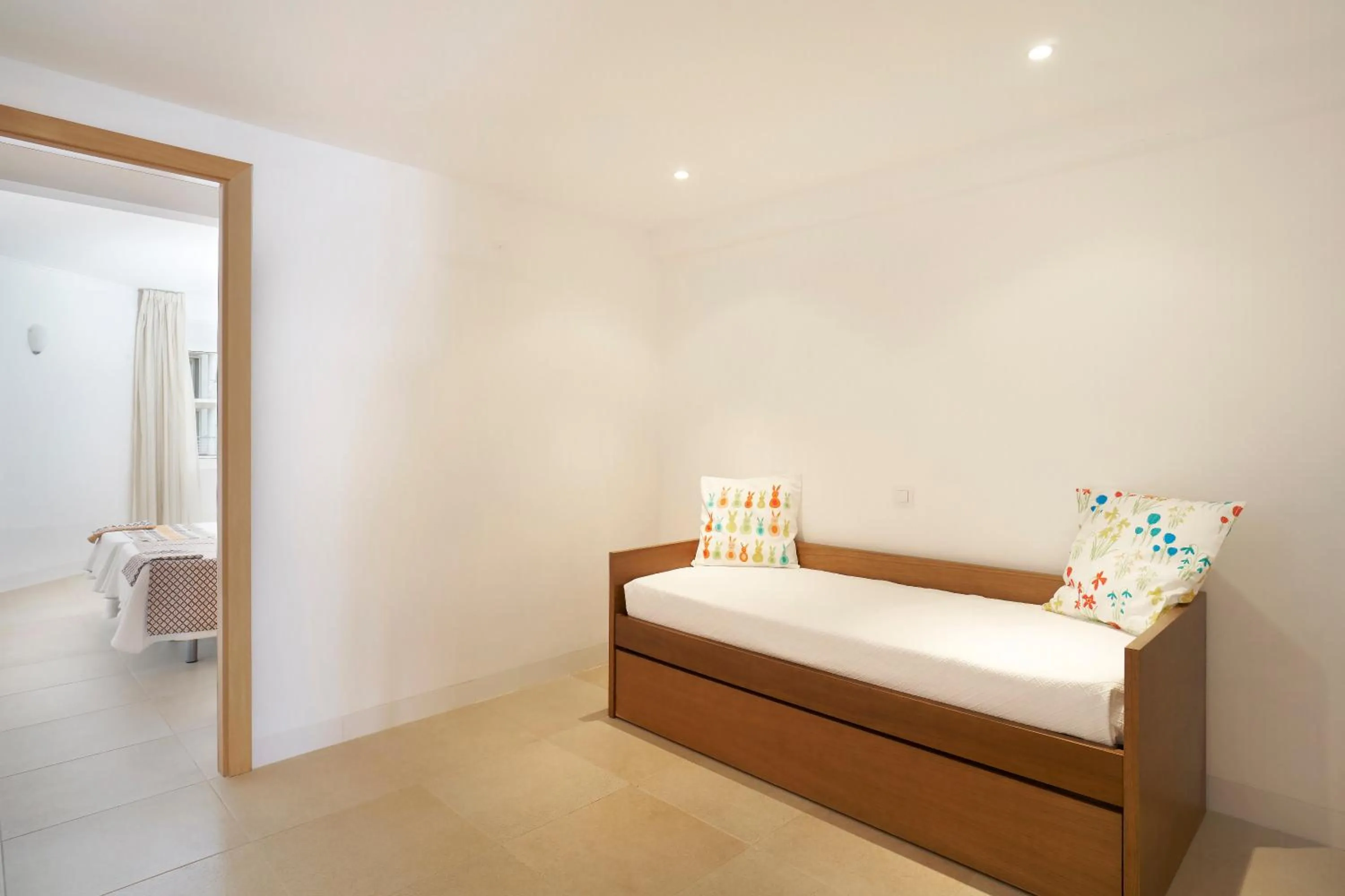 bunk bed, Bed in Golden Club Cabanas