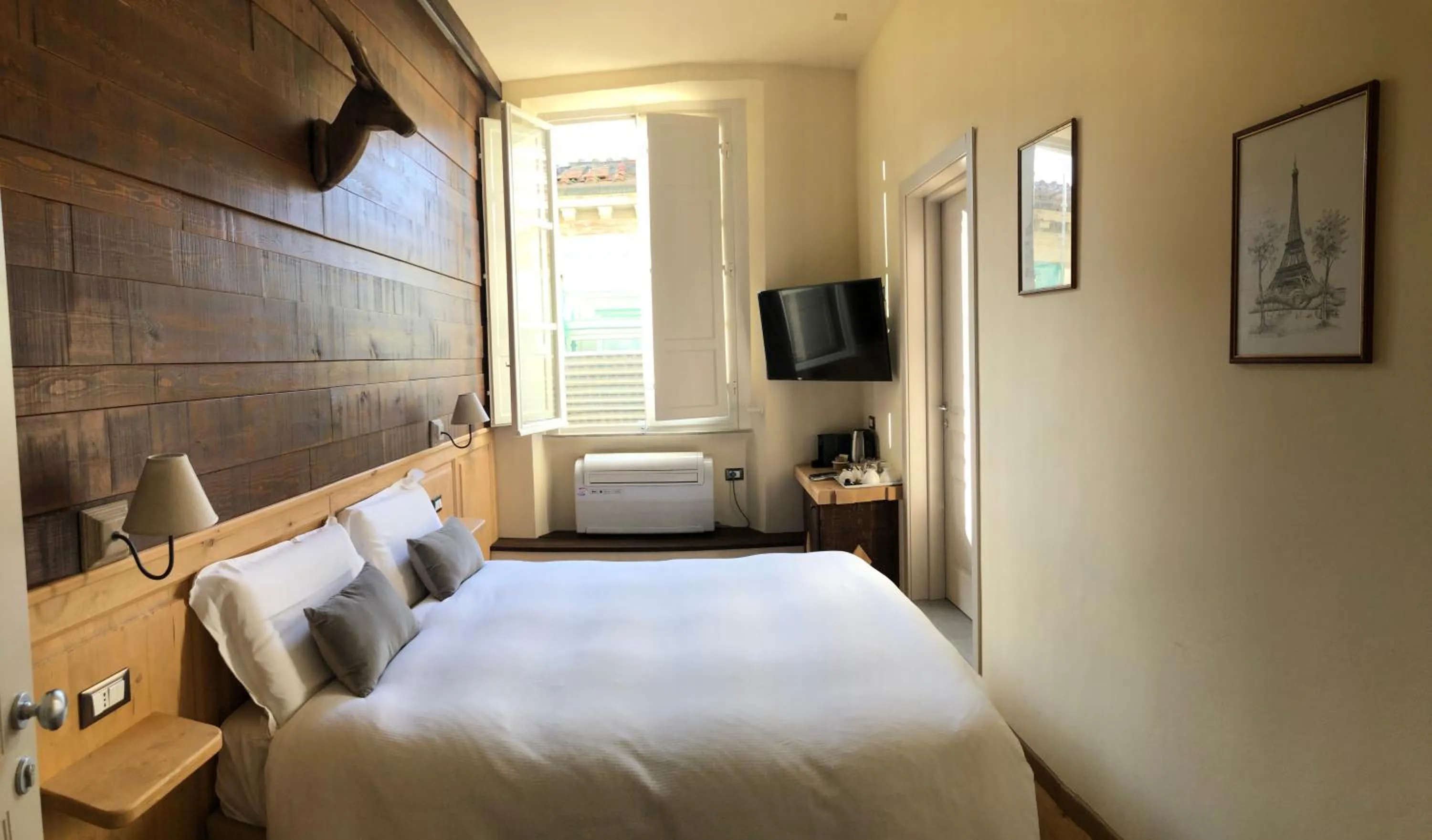 Photo of the whole room, Bed in Chalet Lucca
