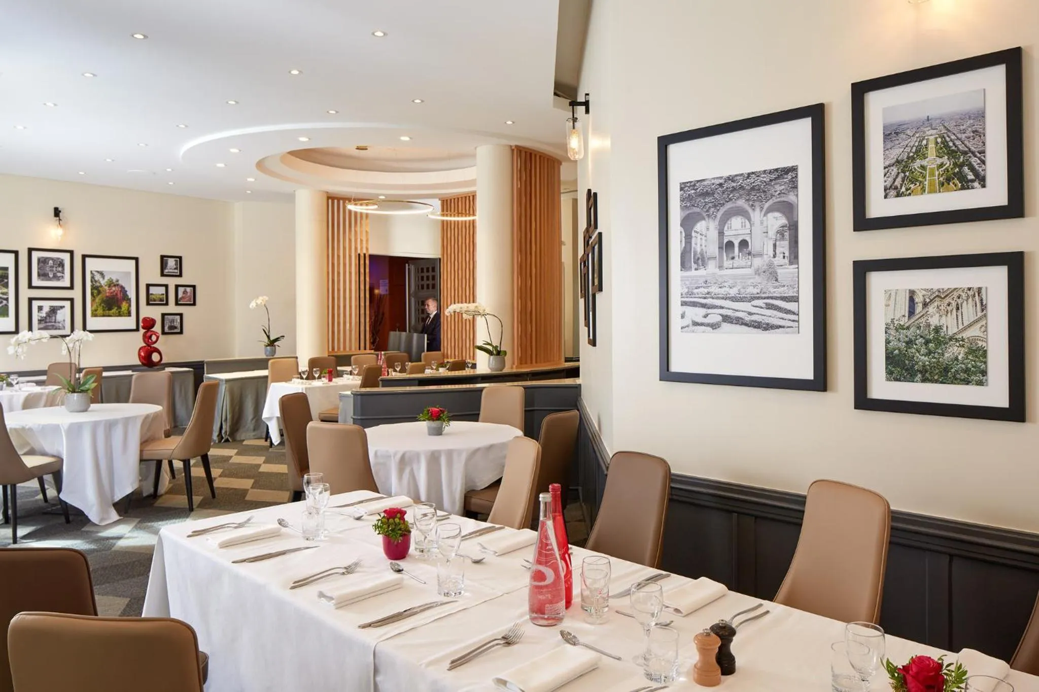 Restaurant/places to eat in Ampère