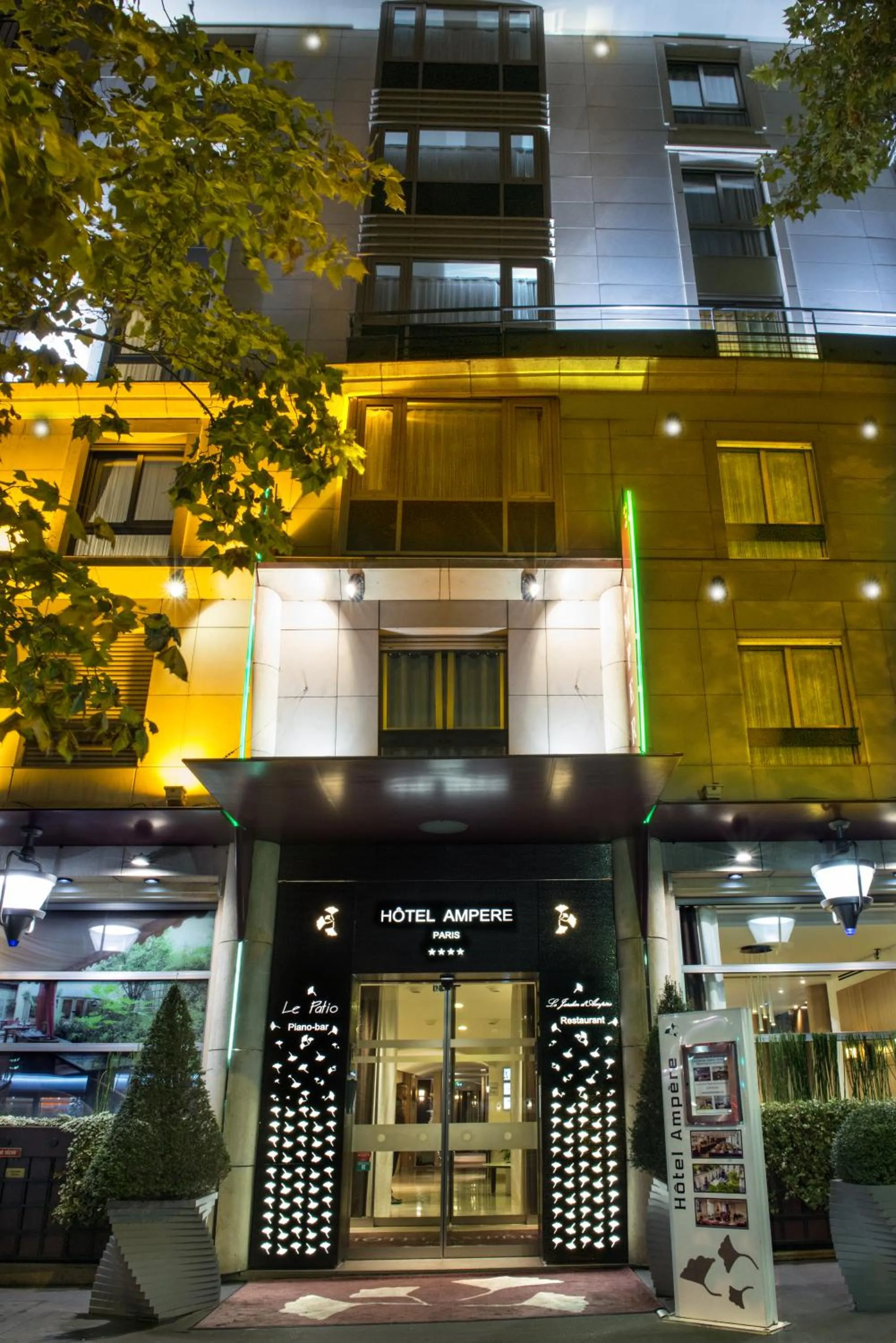 Property building in Ampère