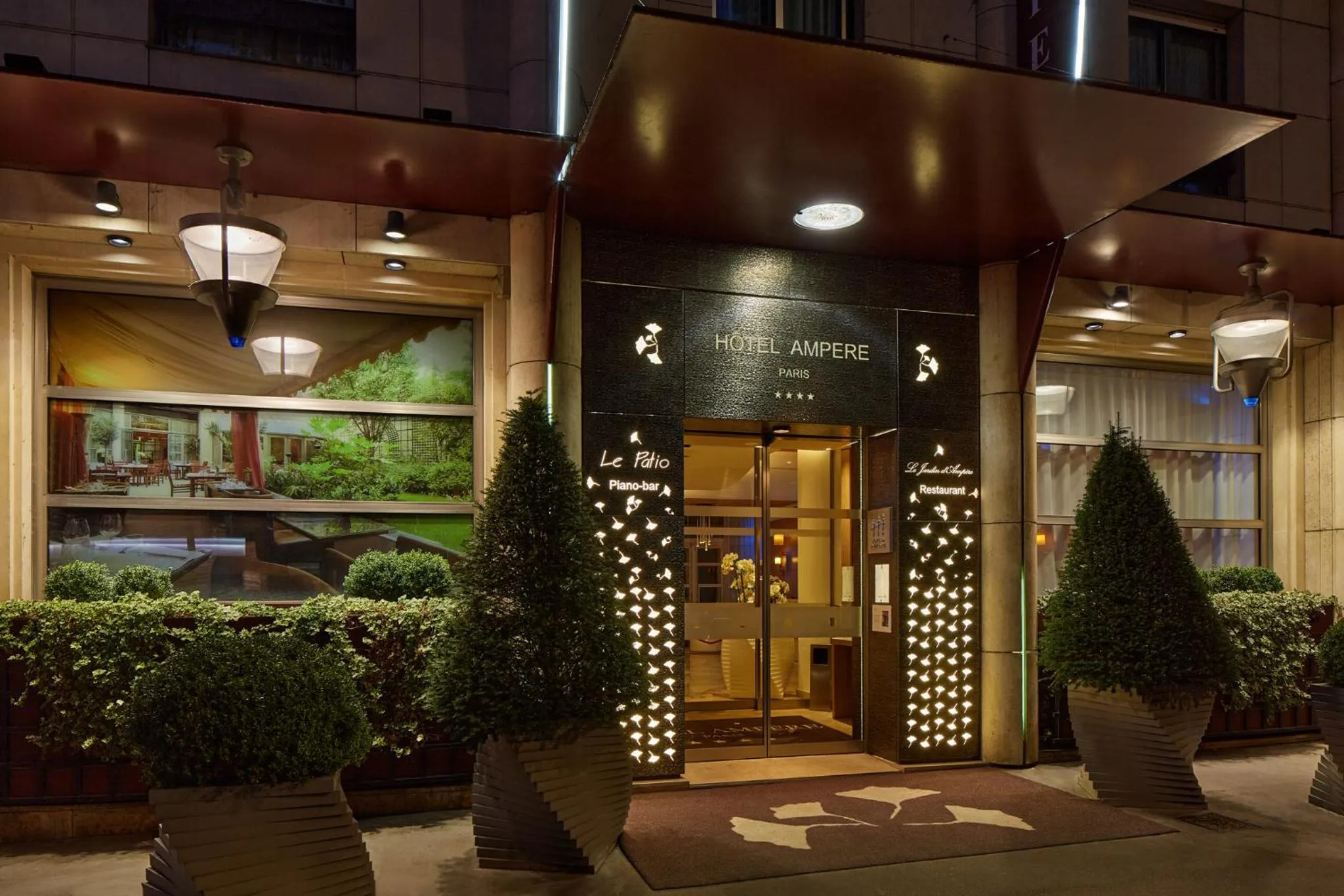 Property building in Ampère