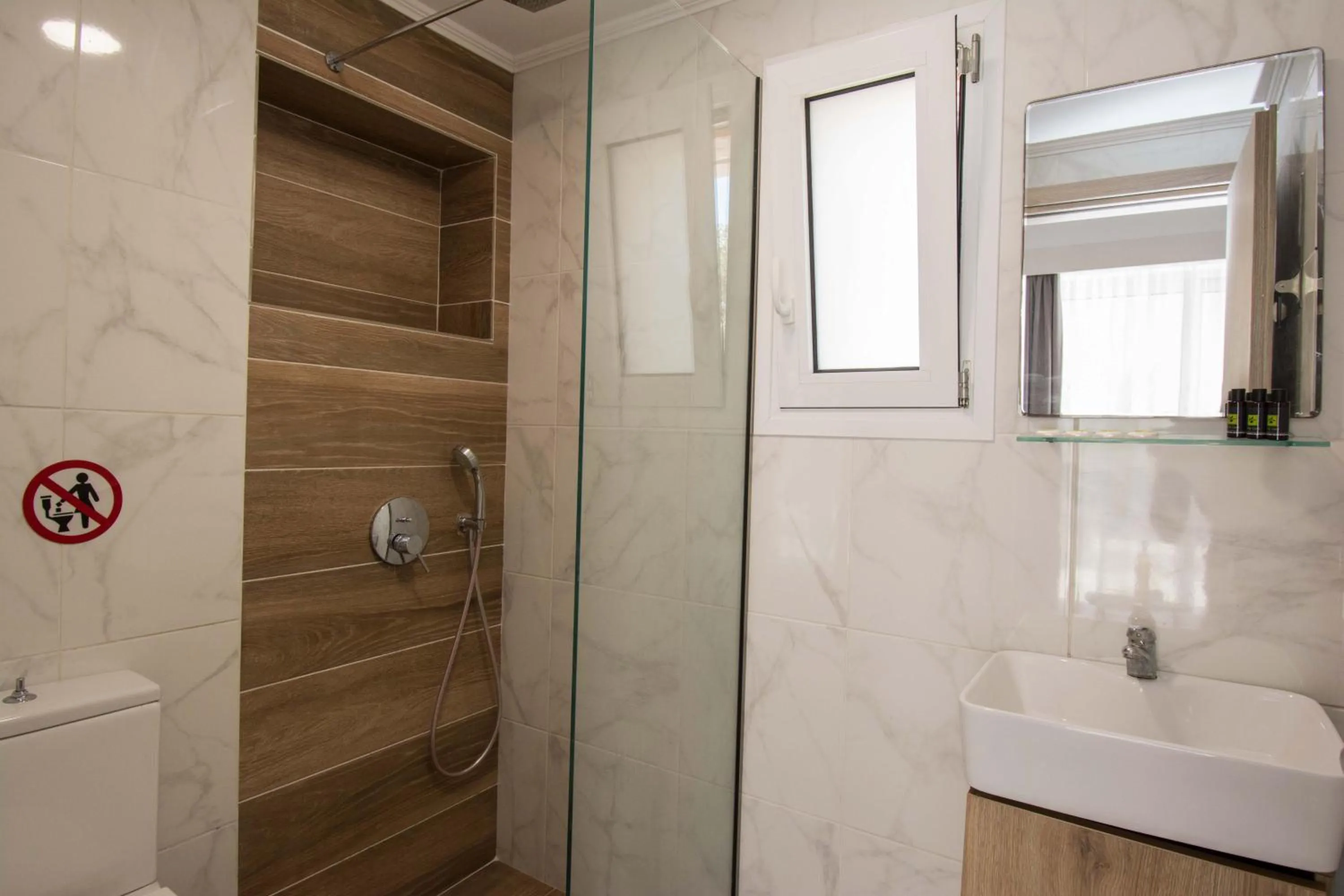 Michalianna Suites "by Checkin"