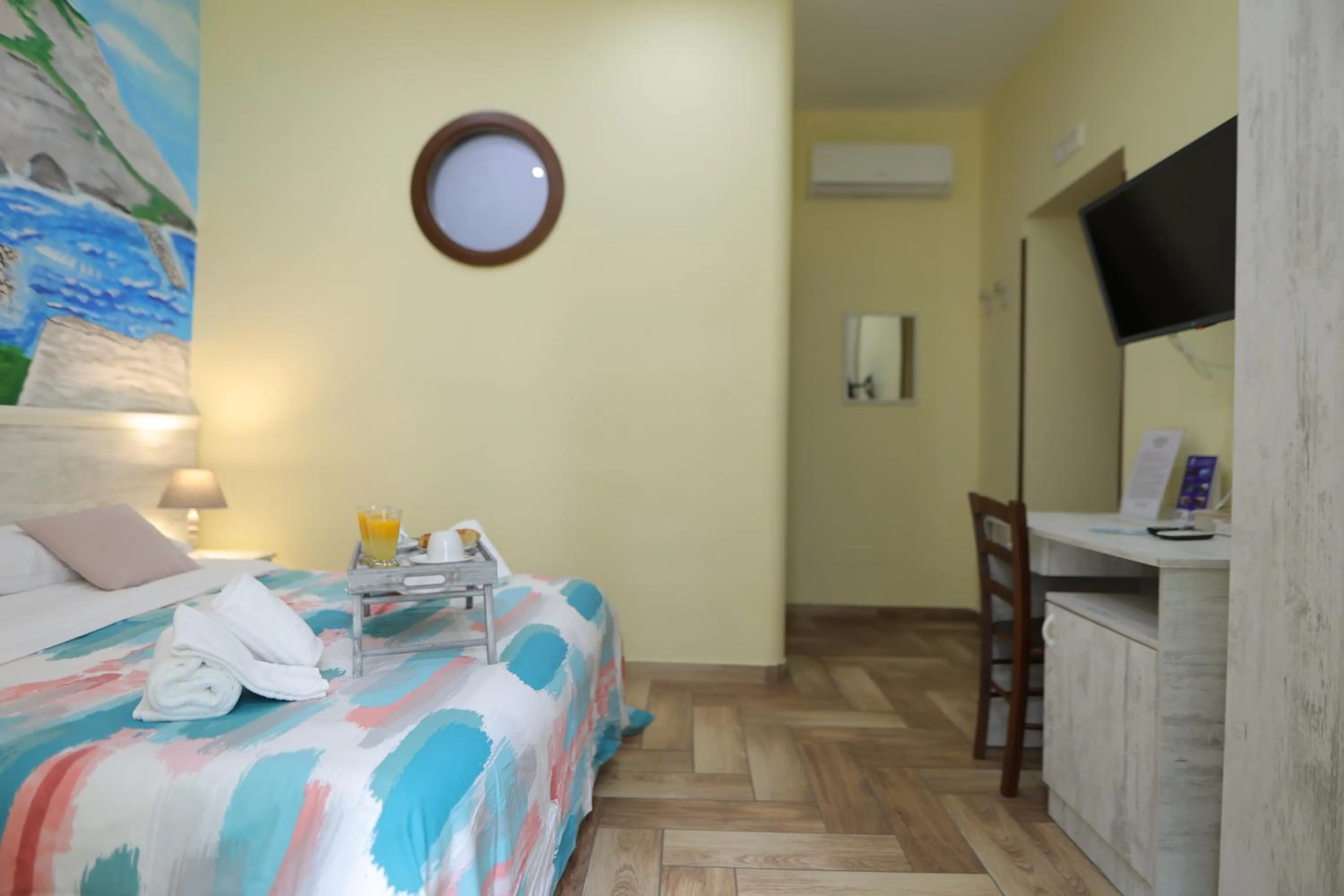 TV and multimedia, Bed in L'Ammor e Napule