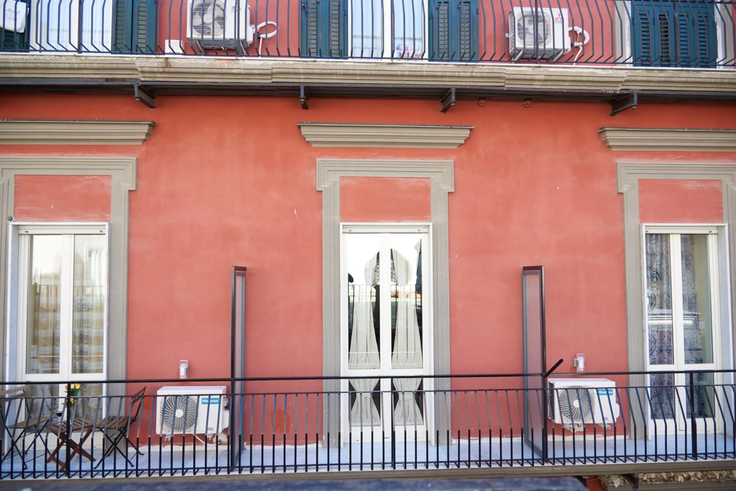 Property building in L'Ammor e Napule