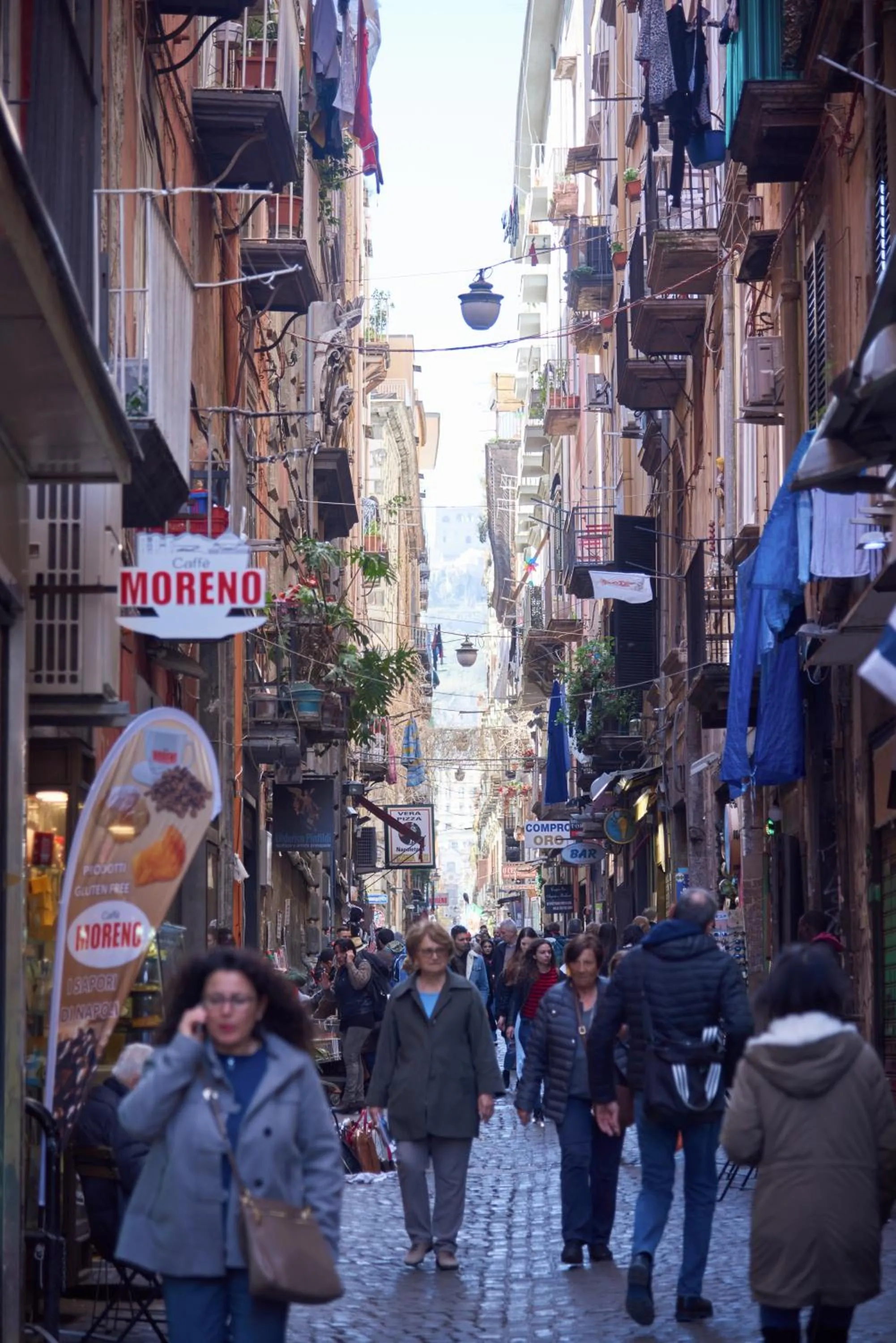 Nearby landmark in L'Ammor e Napule