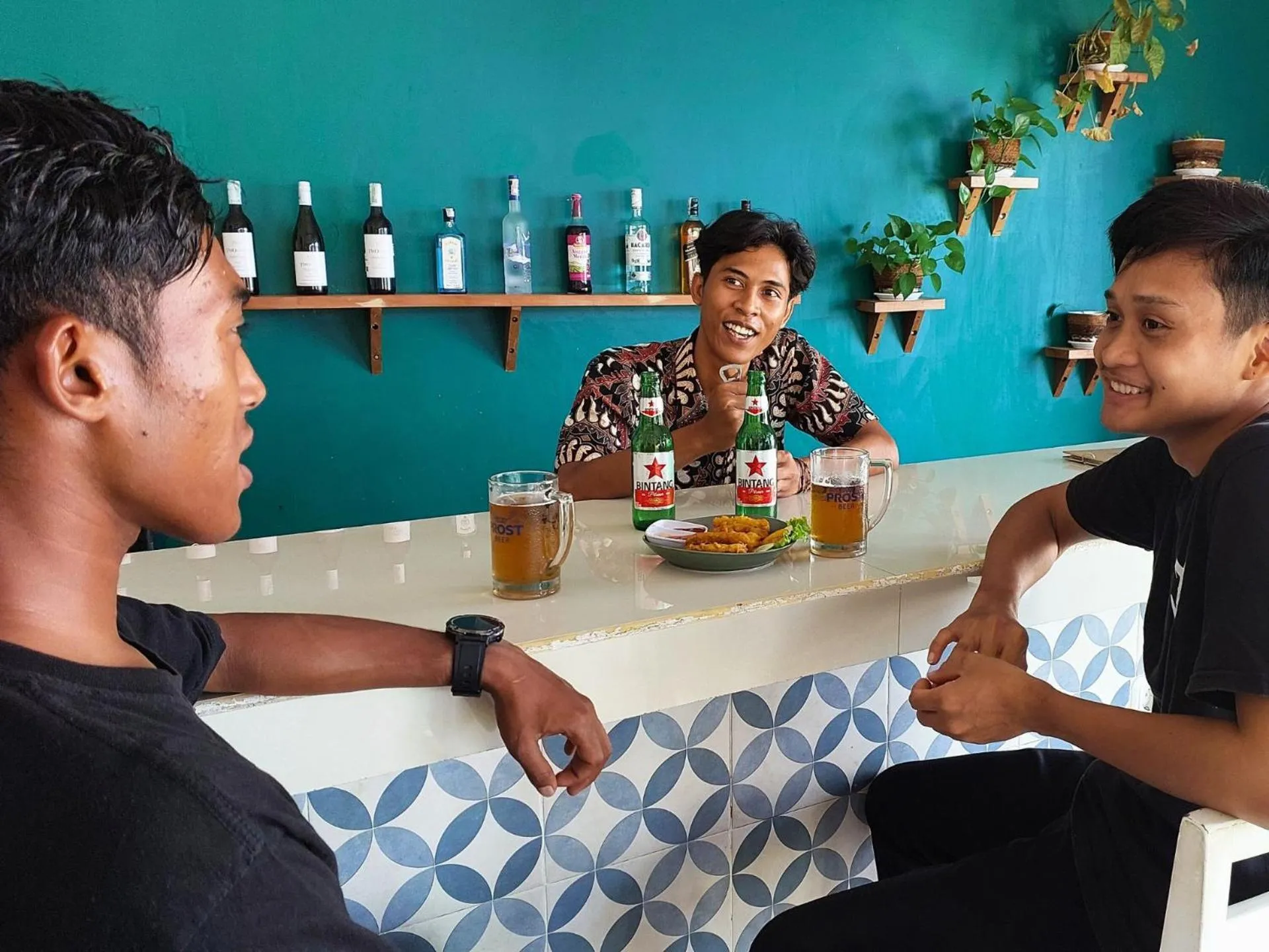 Restaurant/places to eat in The Happinezz Hills Hotel