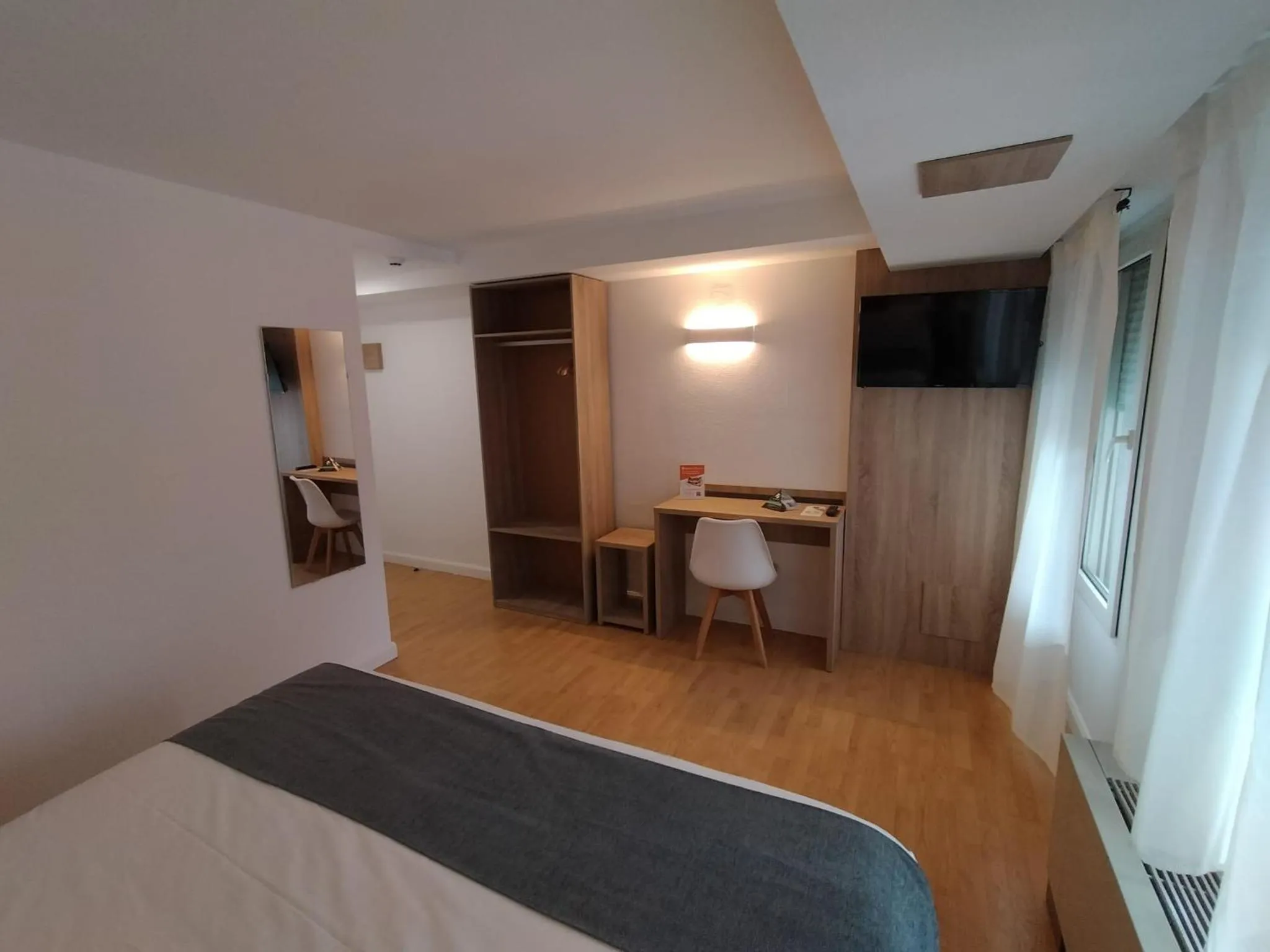 Bed in Hostal Alda Palencia Plaza