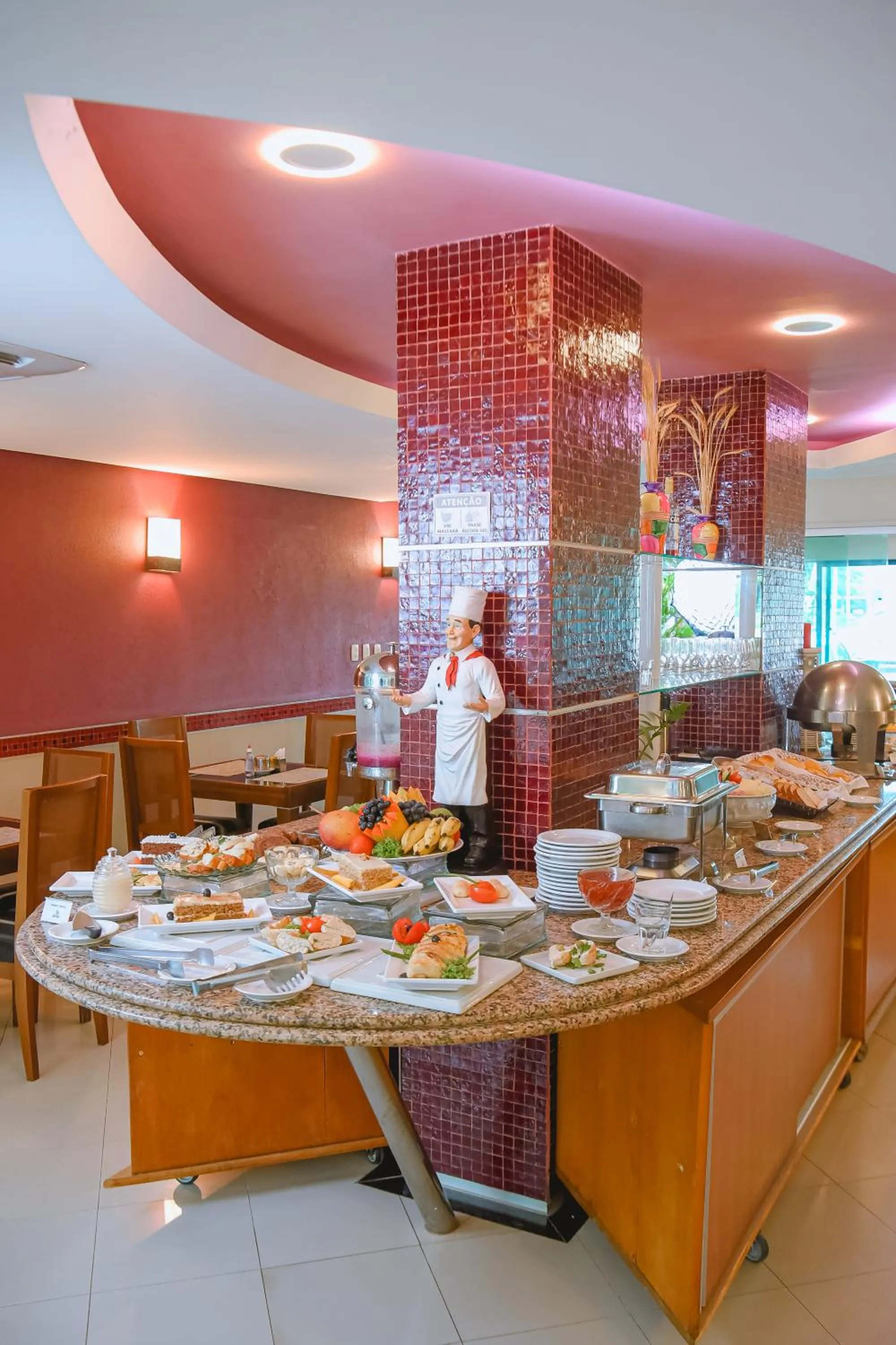 Restaurant/places to eat in Hotel Praia Ponta d'Areia