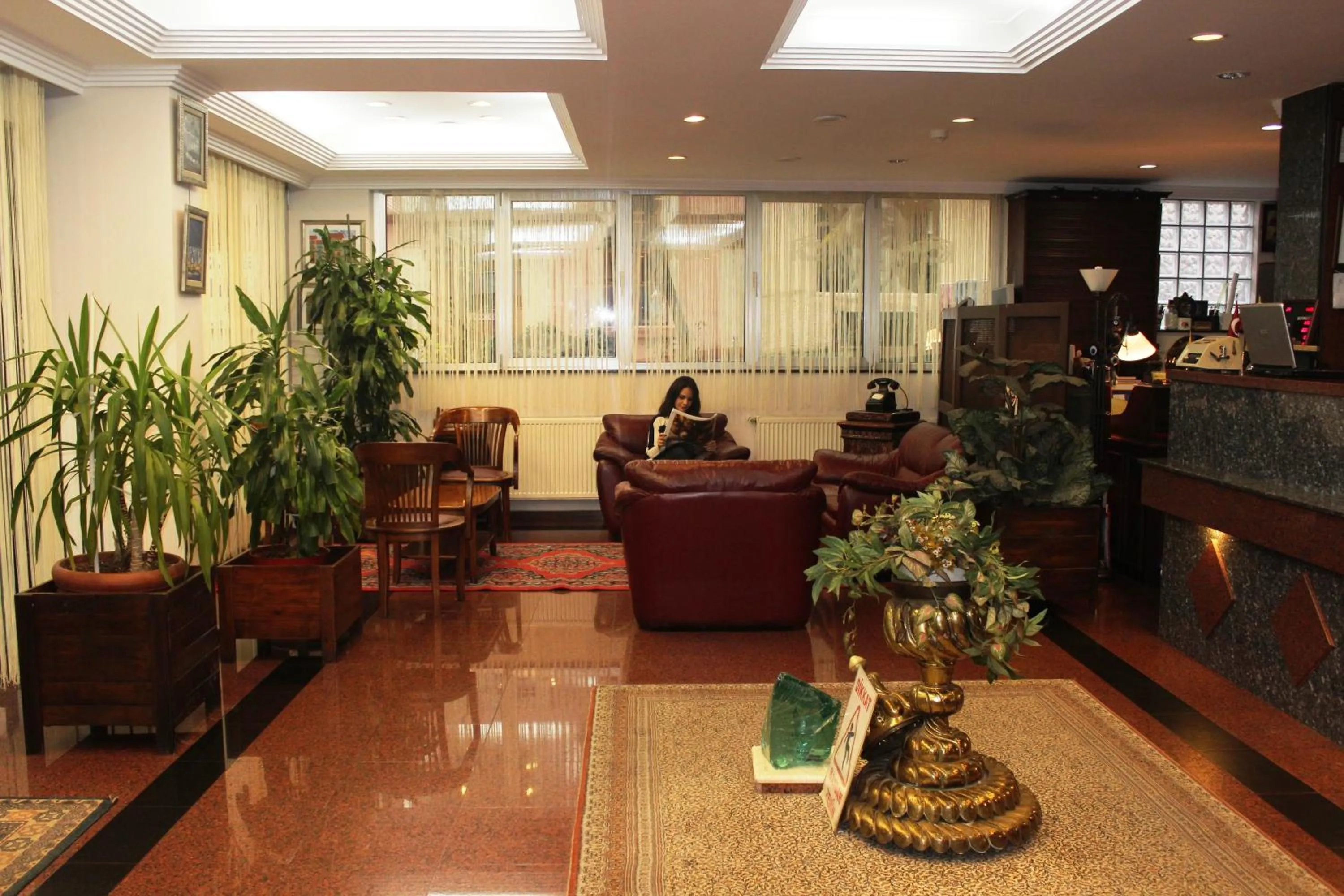 Lobby or reception in Kadikoy Otel