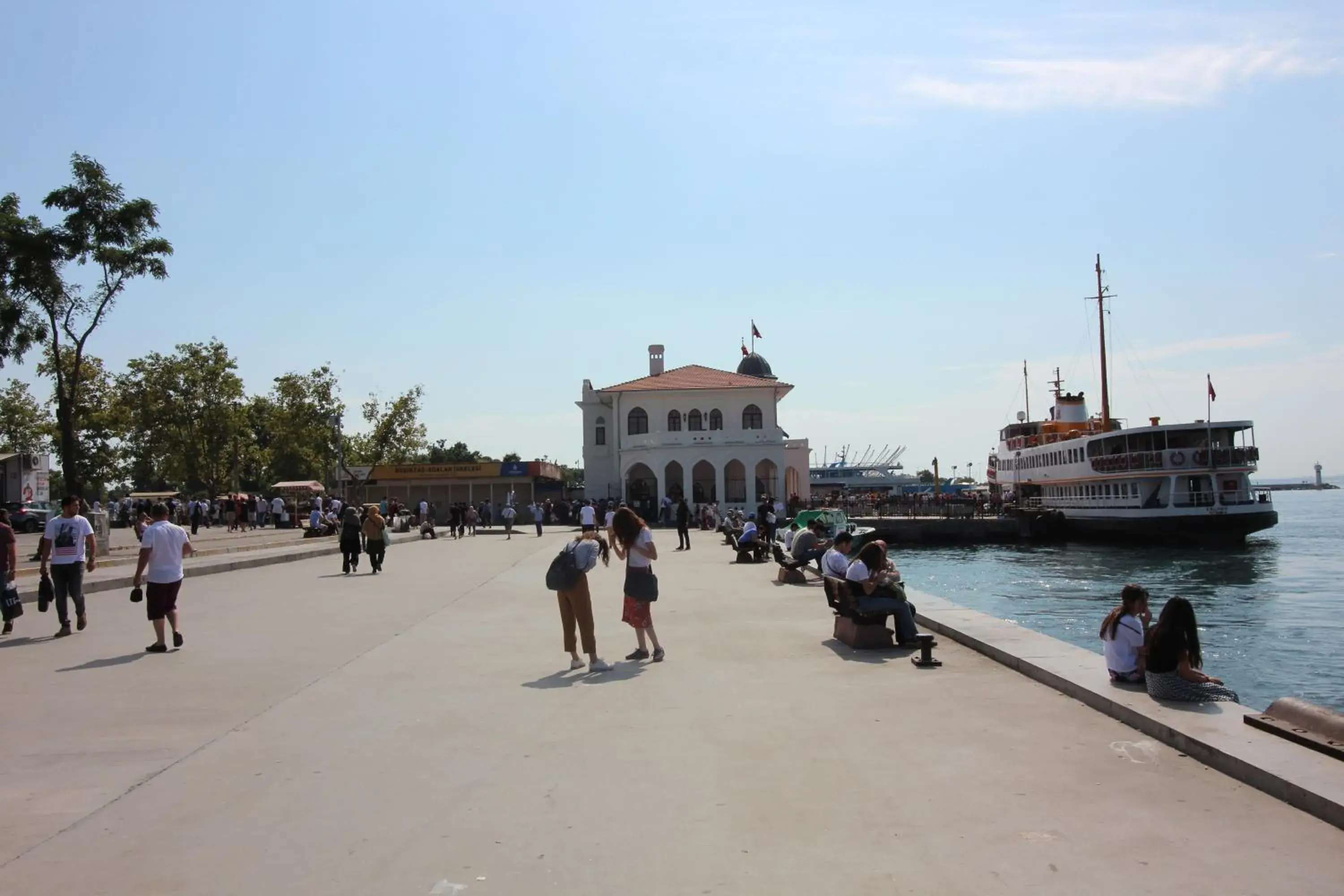 Large Double Room in Kadikoy Otel Large Double Room in Kadikoy Otel