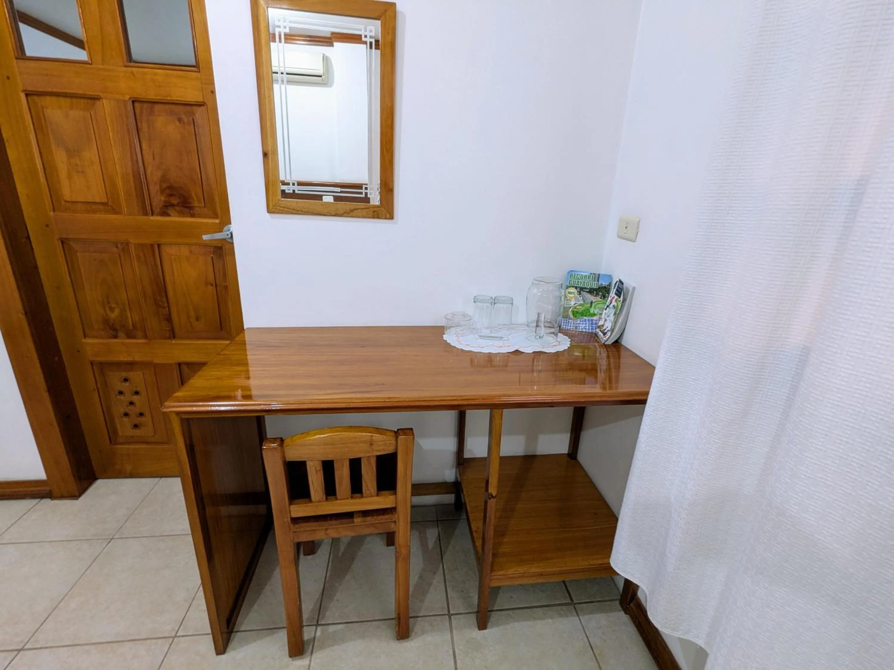 furniture in Hostal Macaw