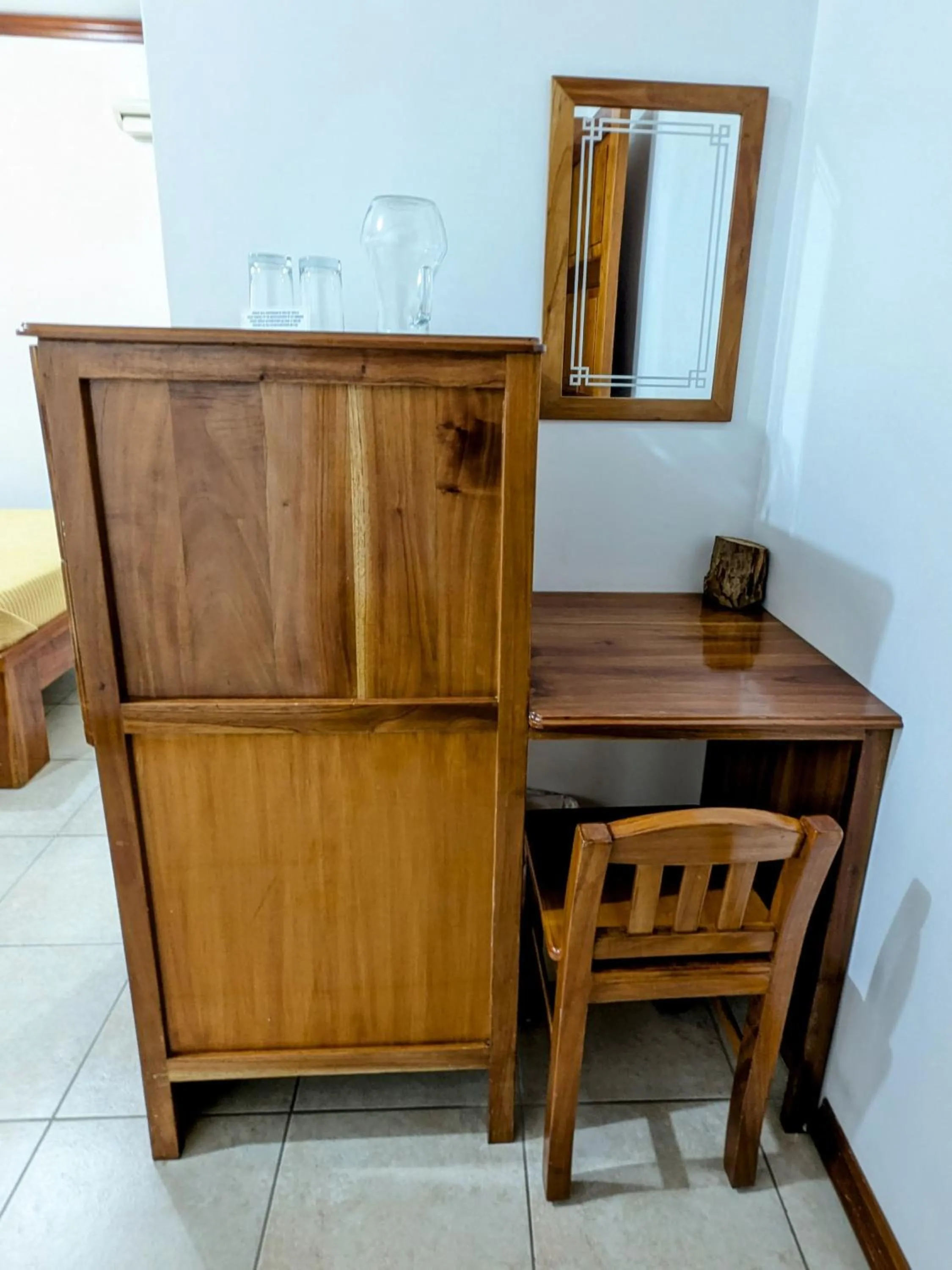 furniture in Hostal Macaw